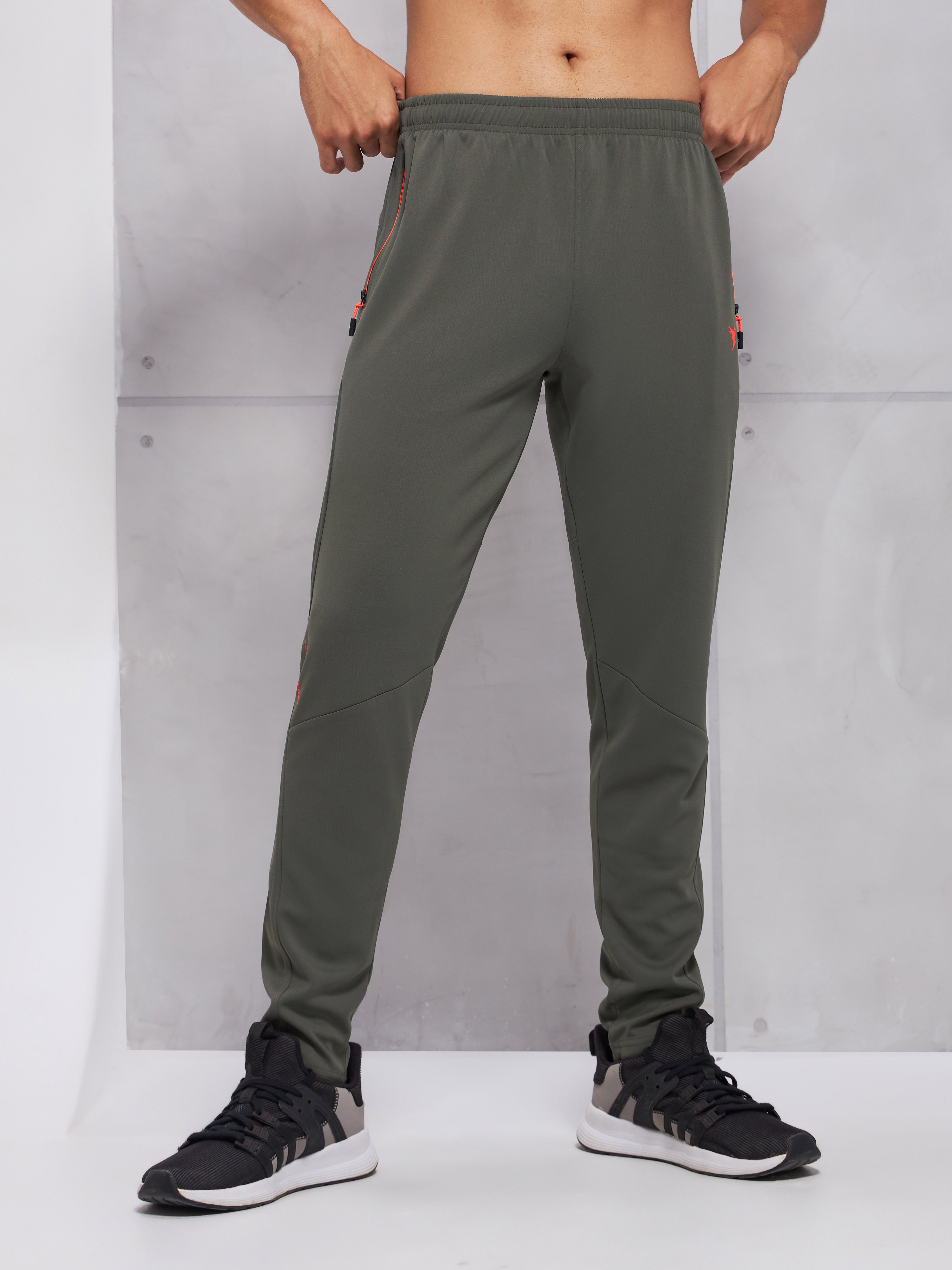 Men Solid Slim Fit Trackpants with TECHNO DRY1