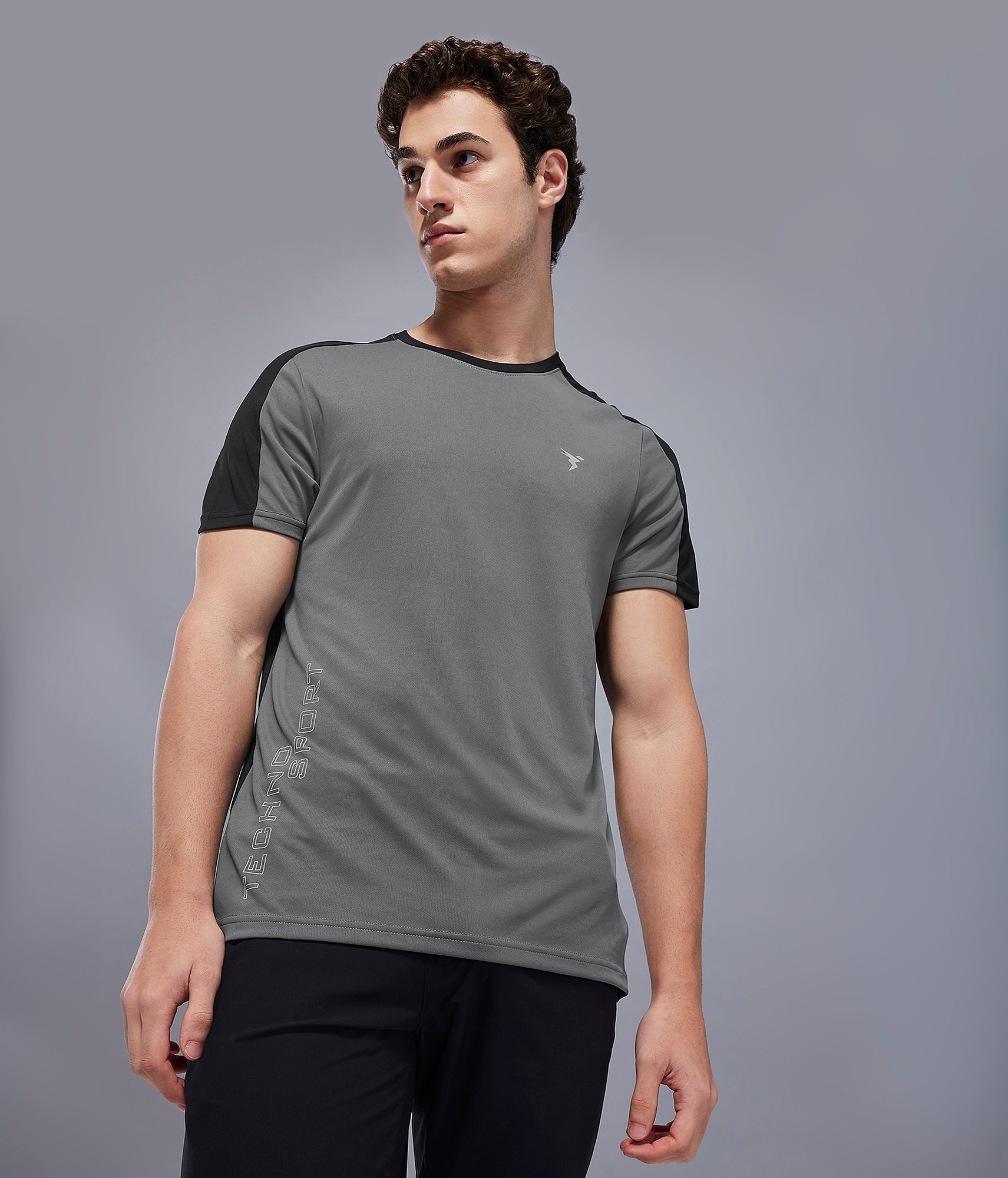 Men Solid Slim Fit Crew Neck T-shirt with TECHNO COOL+