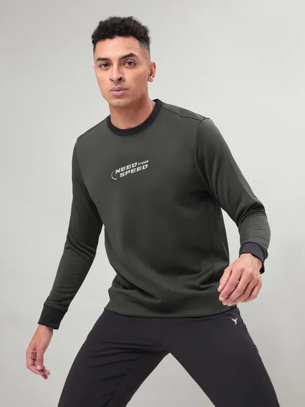 Men Slim Fit Crew Neck Sweatshirt with Techno Warm+