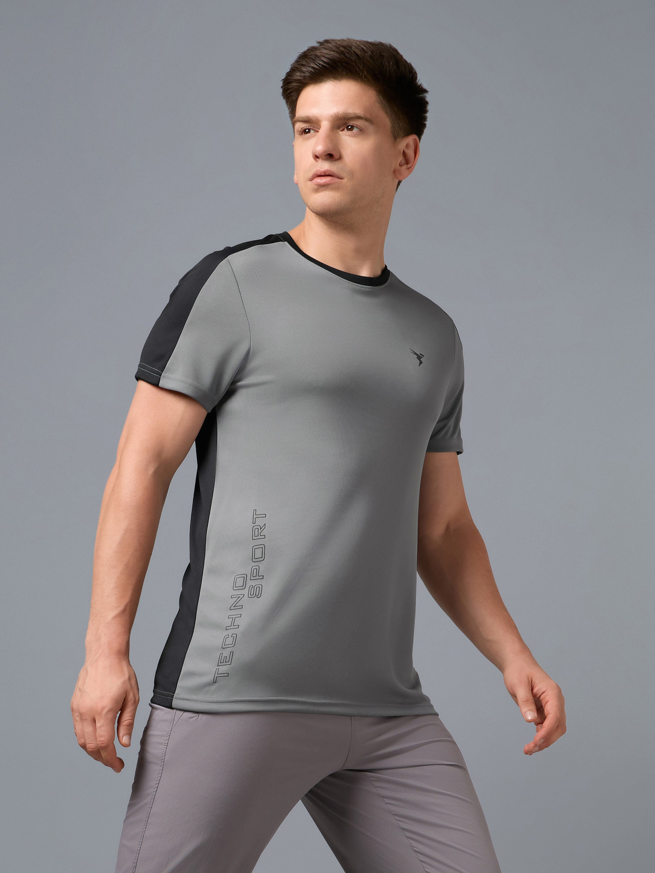 Men Solid Slim Fit Crew Neck T-shirt with TECHNO COOL+