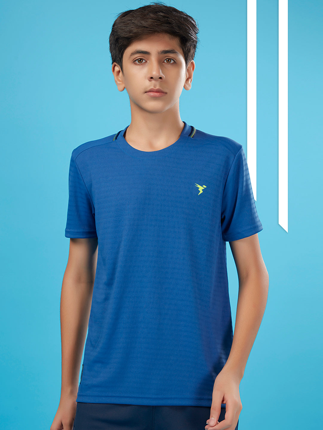 Boys Solid Slim Fit Round Neck T-shirt with TECHNOCOOL+