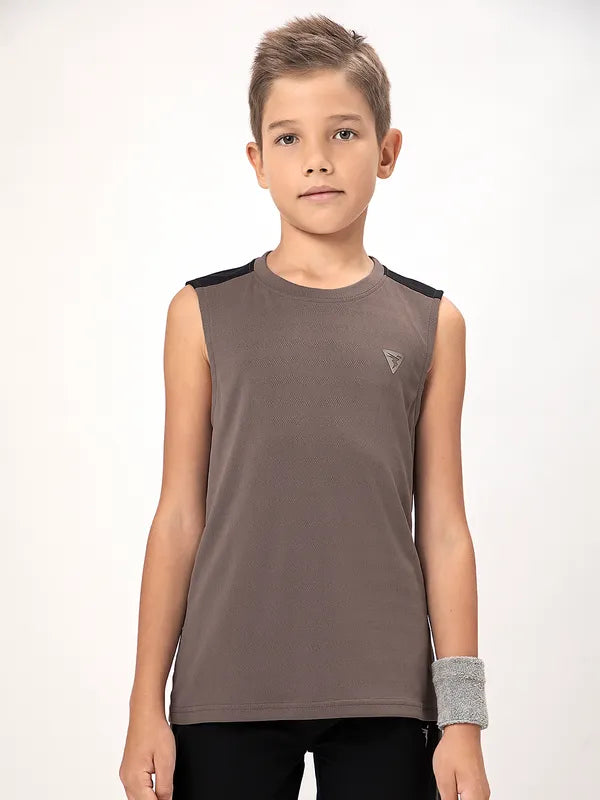 Boys Colorblock Slim Fit Crew Neck T-shirt with TECHNO COOL+
