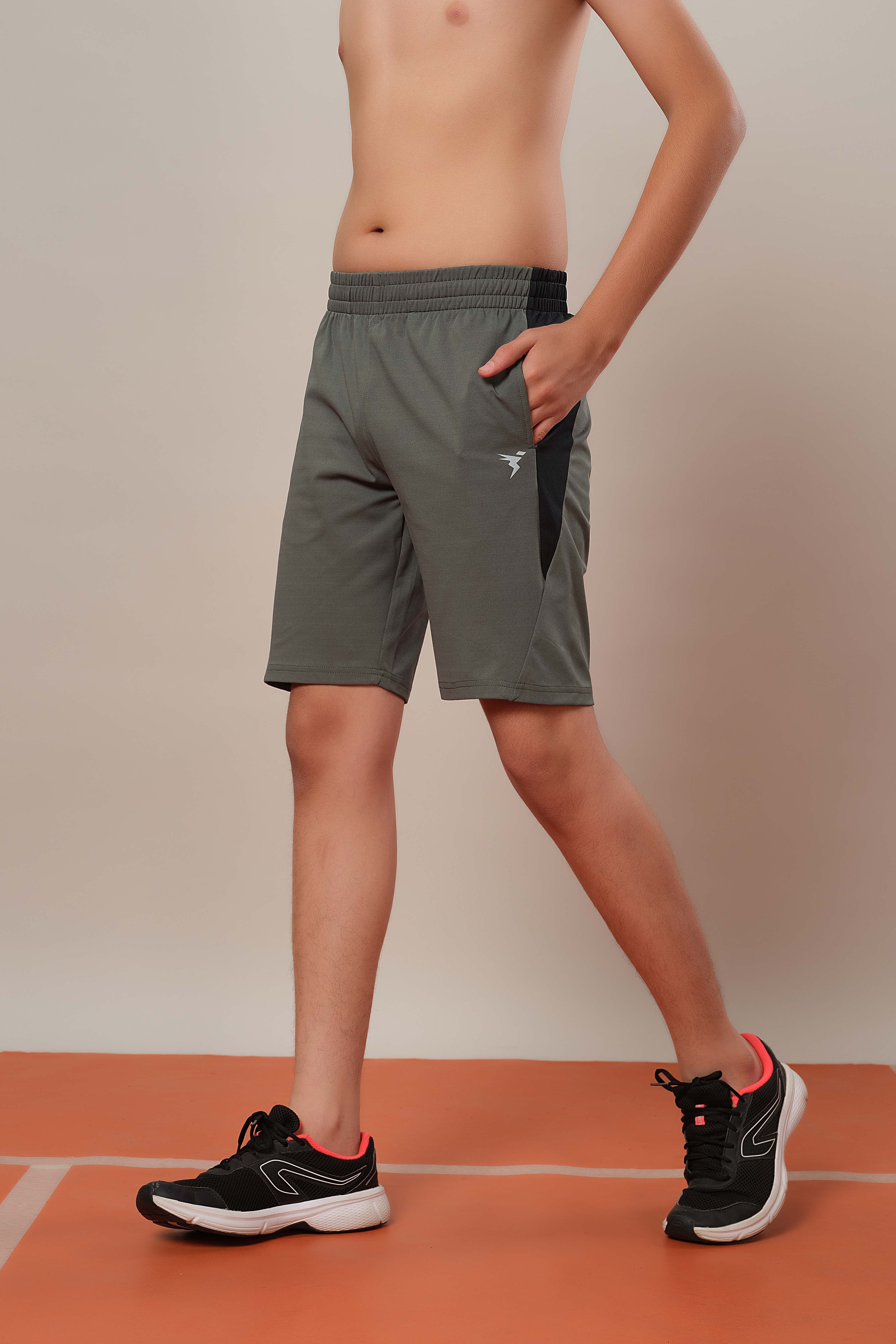 Boys Colorblock Regular Fit Shorts with 4 Way Crispy