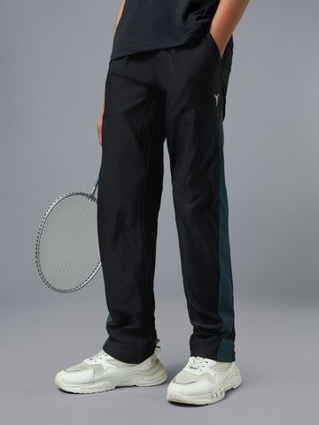 Boys Colorblock Regular Fit Shorts with 4 Way Crispy