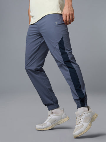 Men Solid Slim Fit Sports Joggers with TECHNOLITE