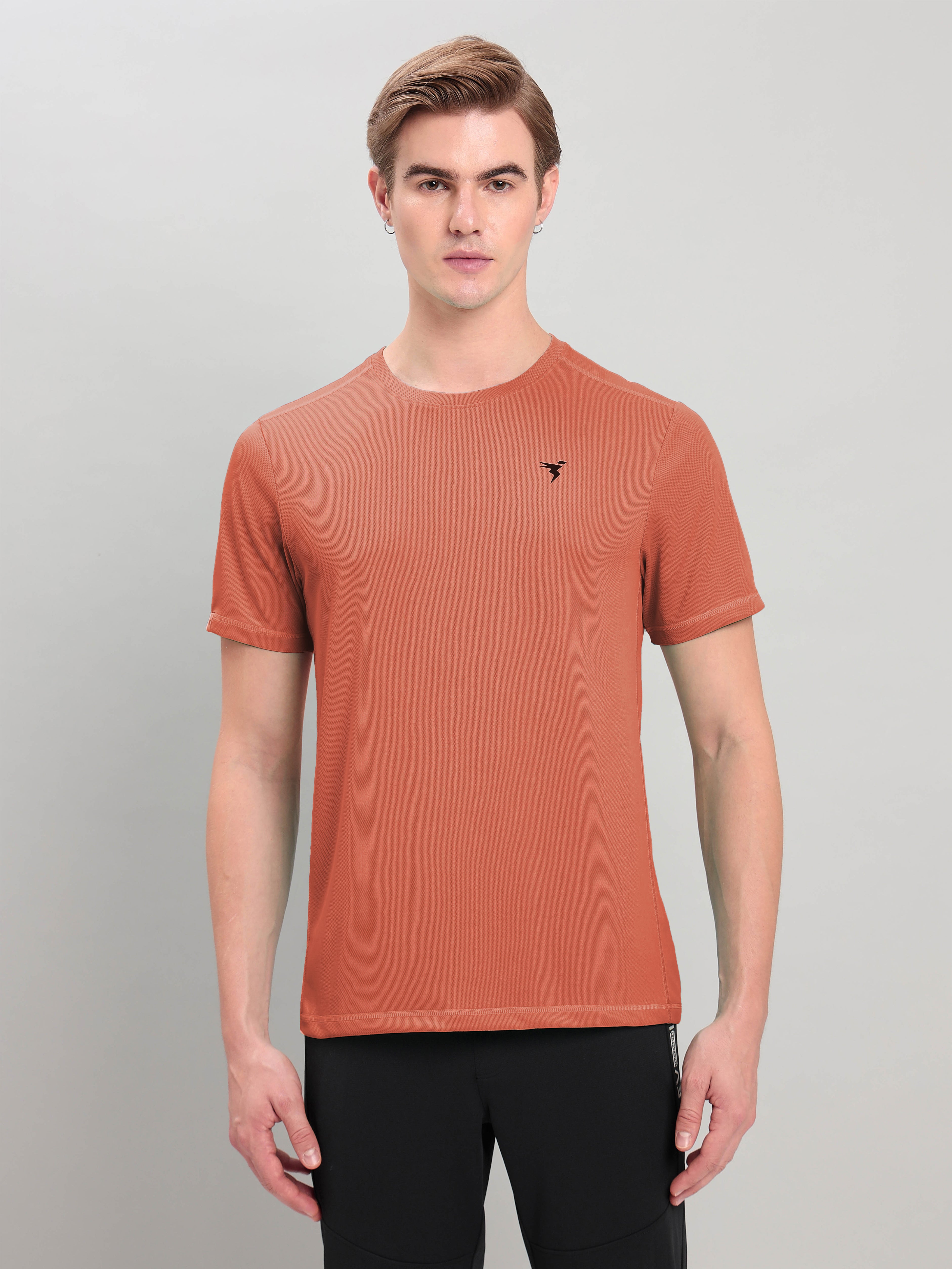 Men Solid Slim Fit Crew Neck T-shirt with TECHNO COOL+