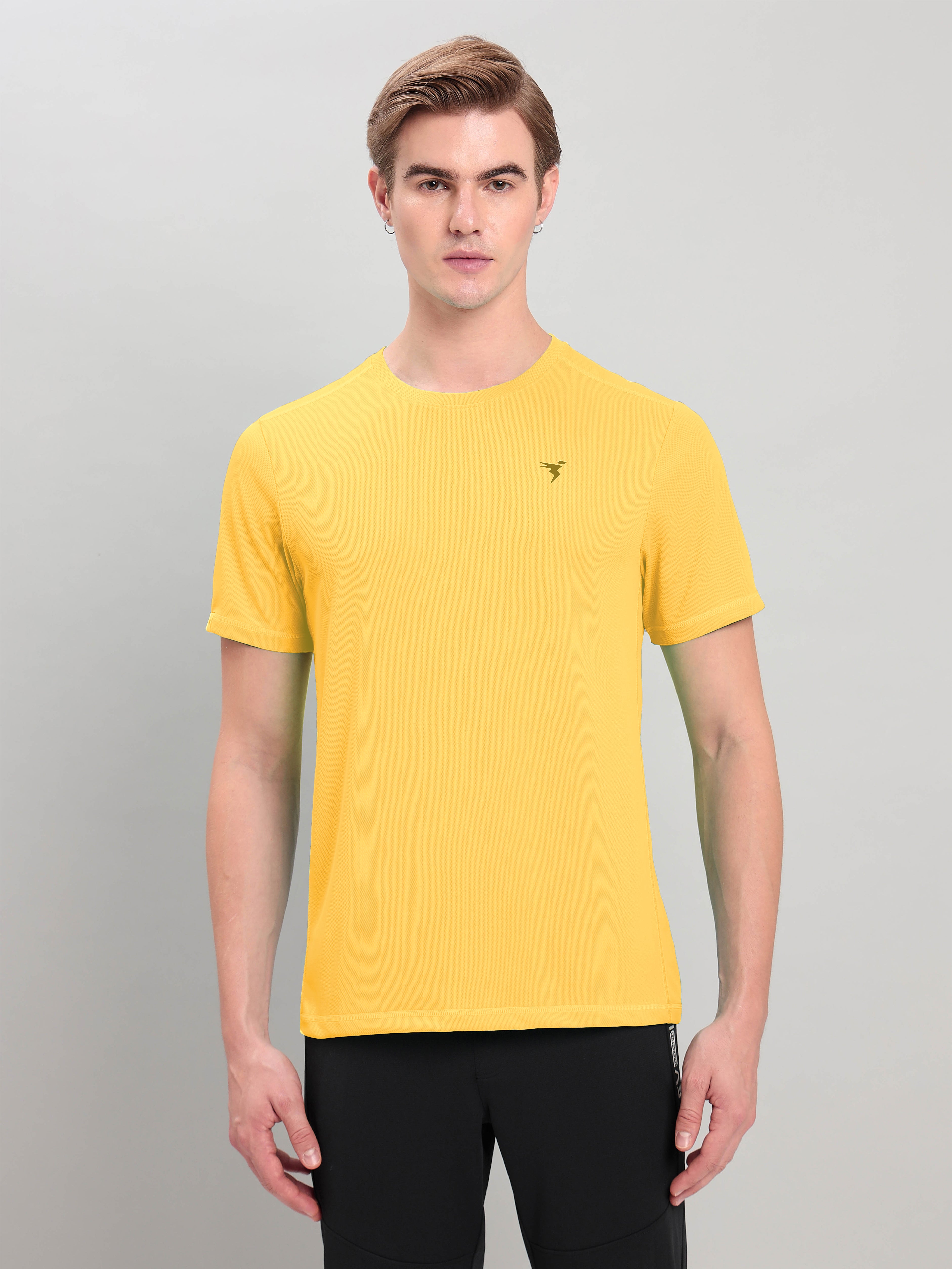 Men Solid Slim Fit Crew Neck T-shirt with TECHNO COOL+