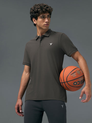 Men Solid Slim Fit Polo T-shirt with MATPIQ