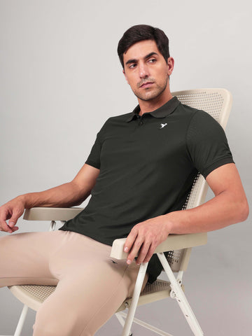 Men Solid Slim Fit Polo T-shirt with MATPIQ