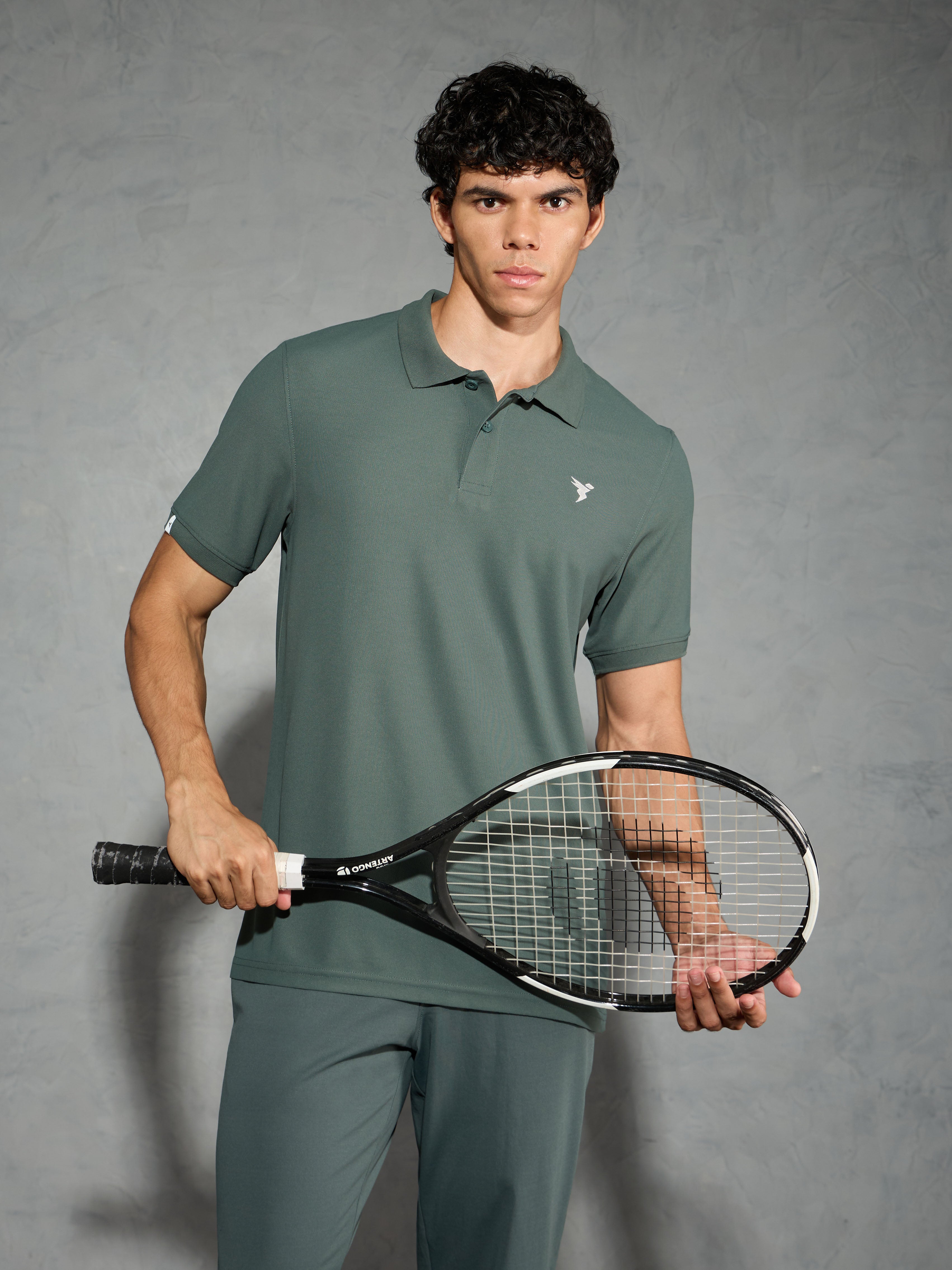 Men Solid Slim Fit Polo T-shirt with MATPIQ