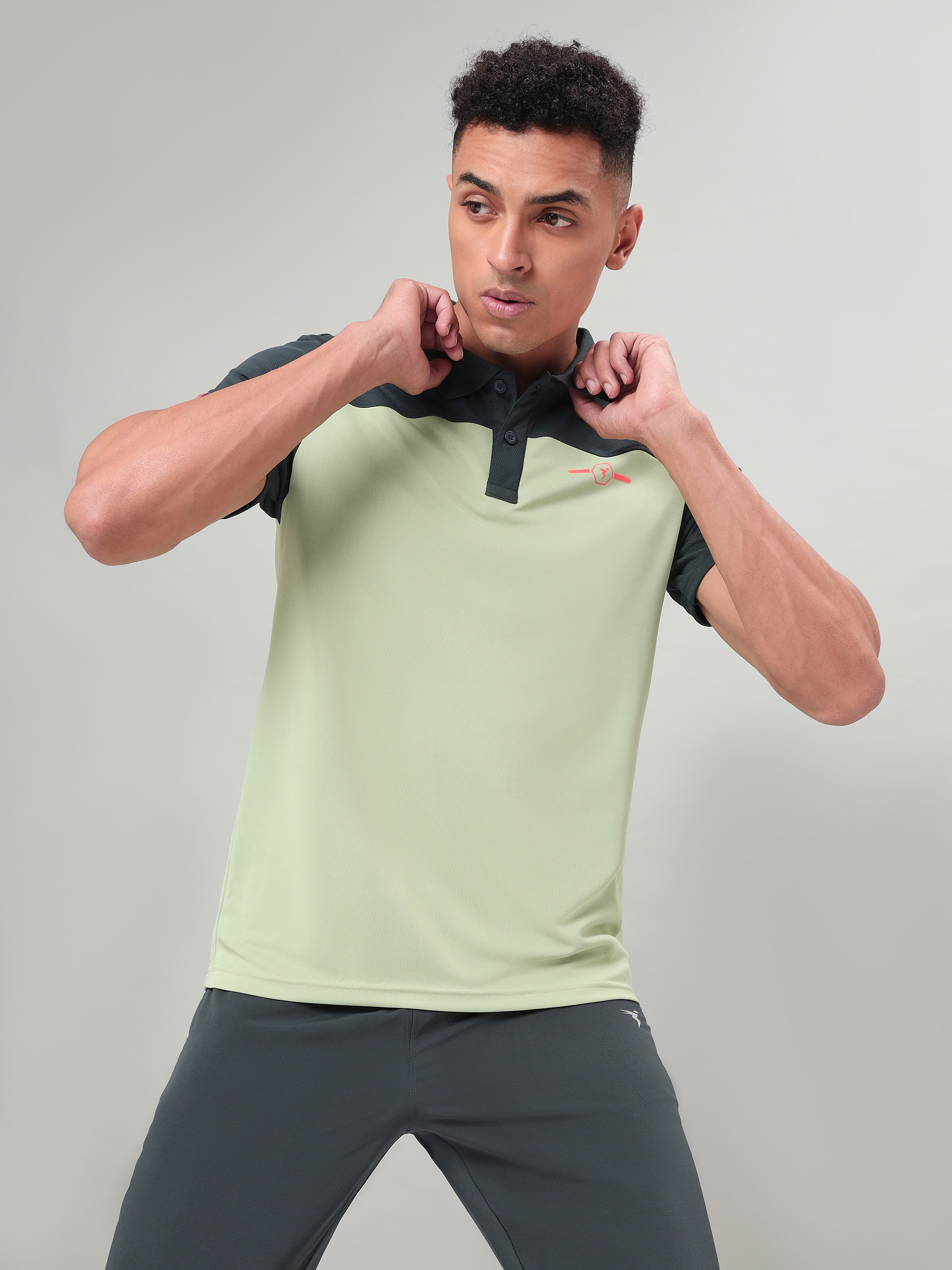 Men Colorblock Relax Fit Polo T-shirt with TECHNO COOL+