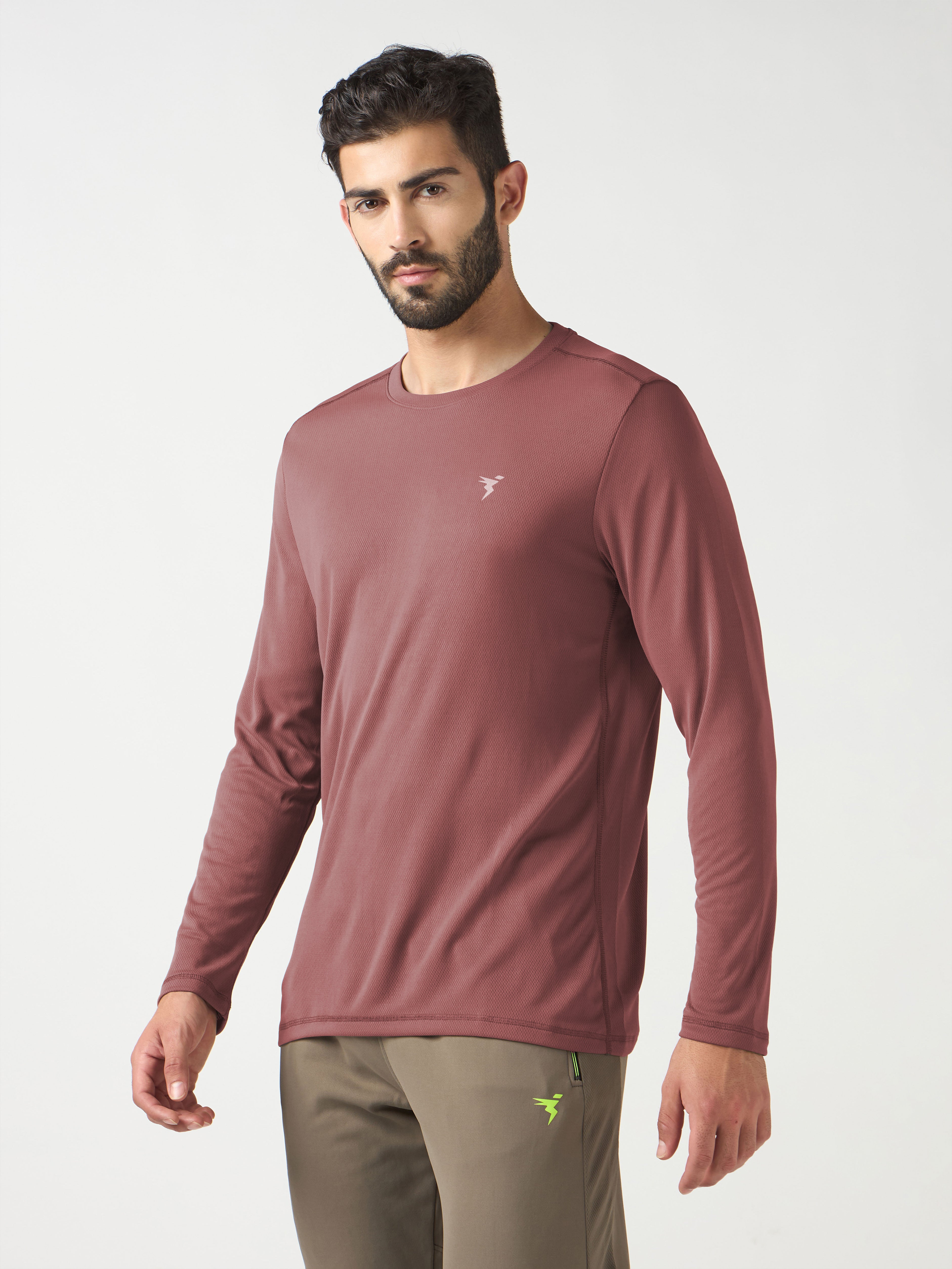 Men Solid Slim Fit Crew Neck T-shirt with TECHNO COOL+
