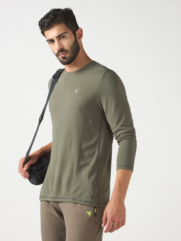 Men Solid Slim Fit Crew Neck T-shirt with TECHNO COOL+