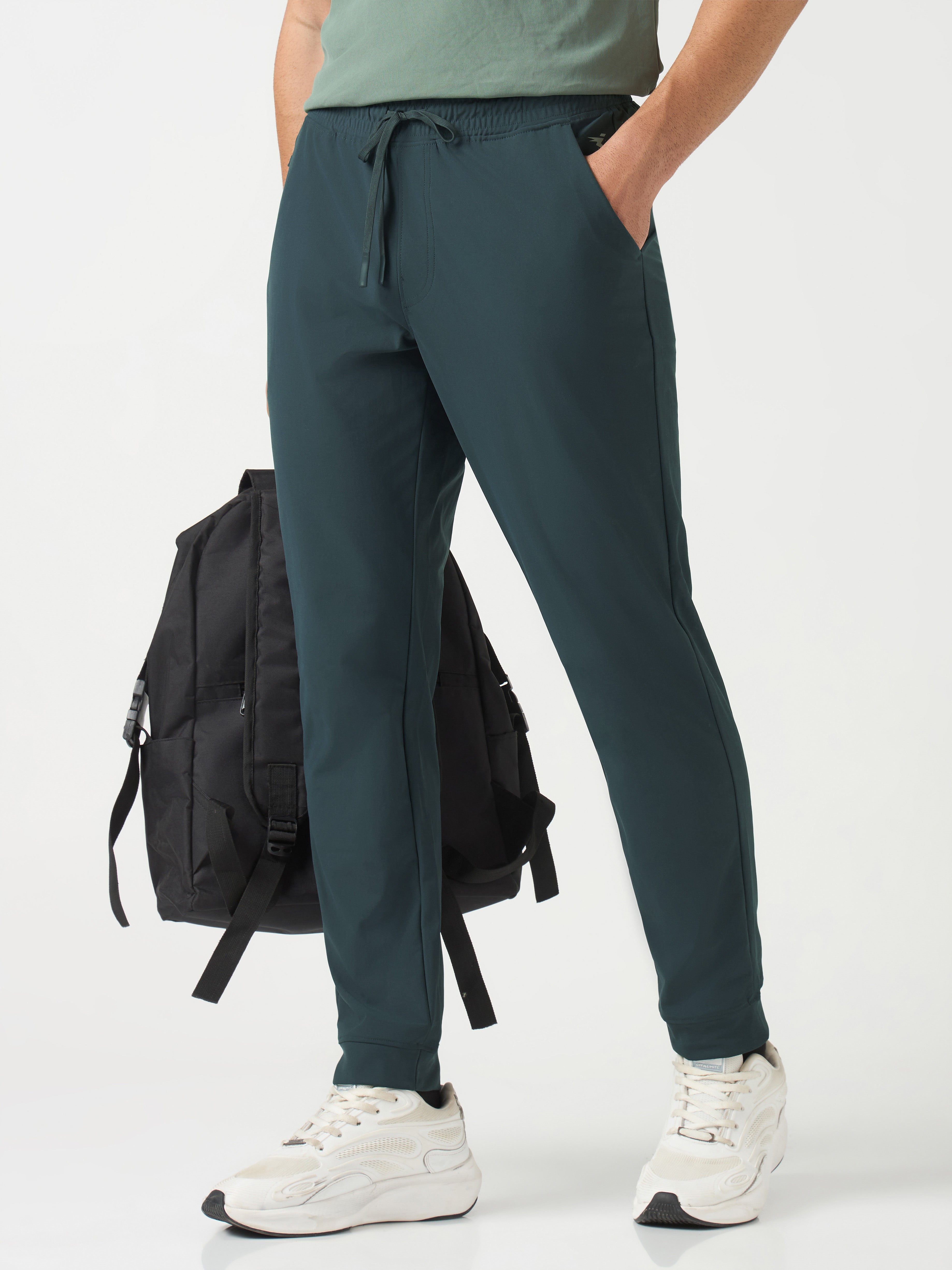 Men Solid Regular Fit Joggers Pants with DURACOOL+