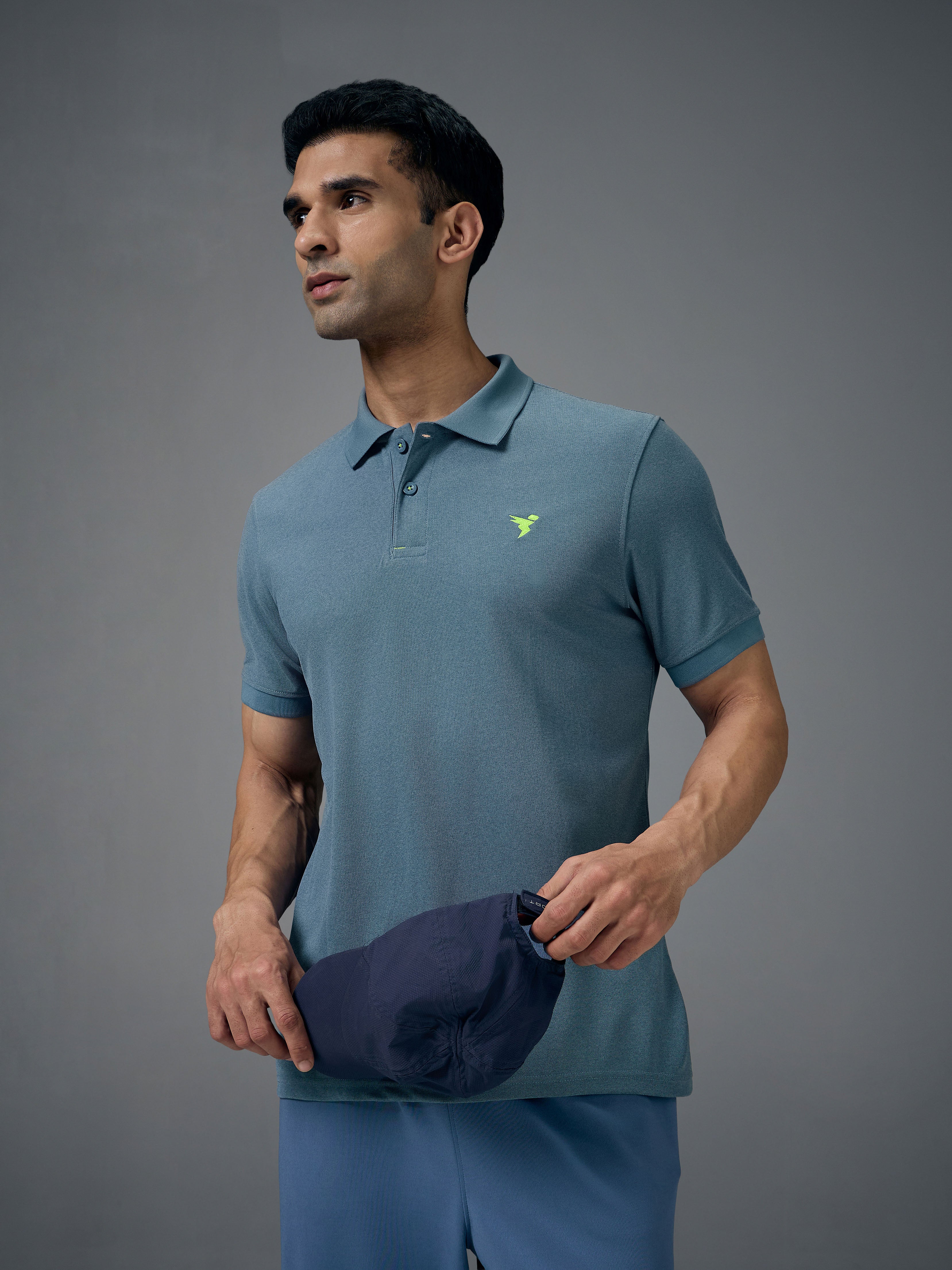 Men Solid Slim Fit Polo T-shirt with MATPIQ