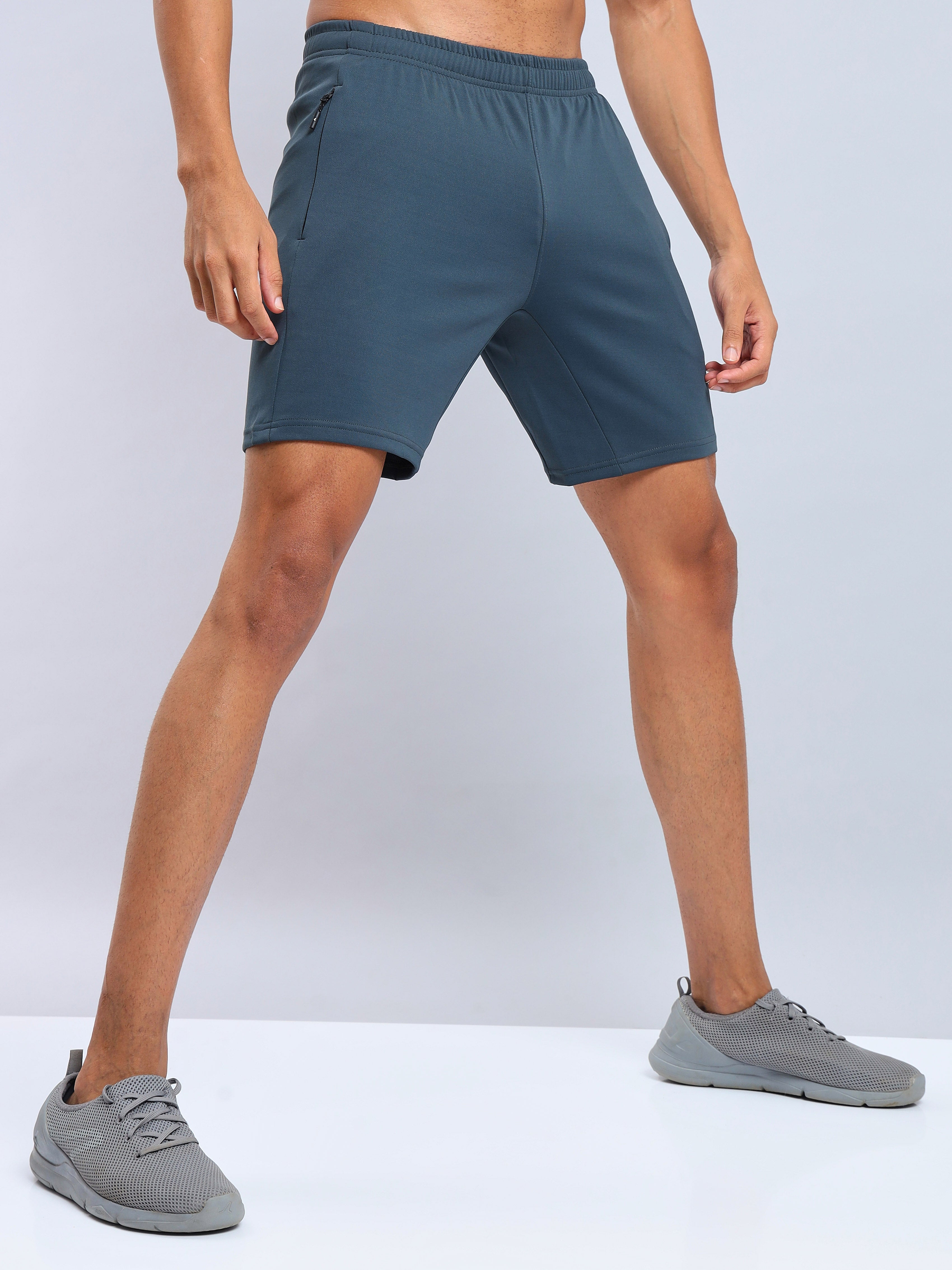 Men Solid Slim Fit Shorts with TECHNO DRY