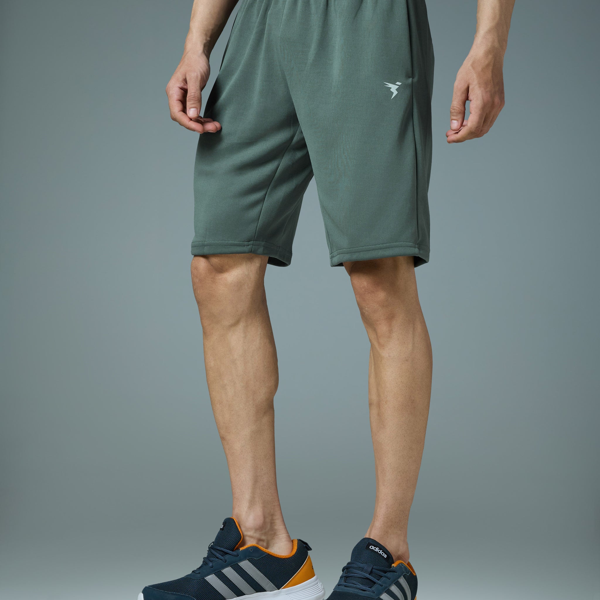 Men Solid Slim Fit Shorts with TECHNO DRY