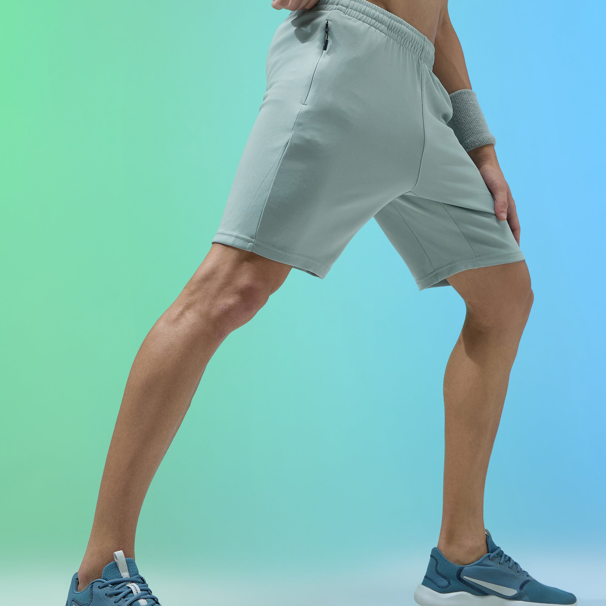 Men Solid Slim Fit Shorts with TECHNO DRY