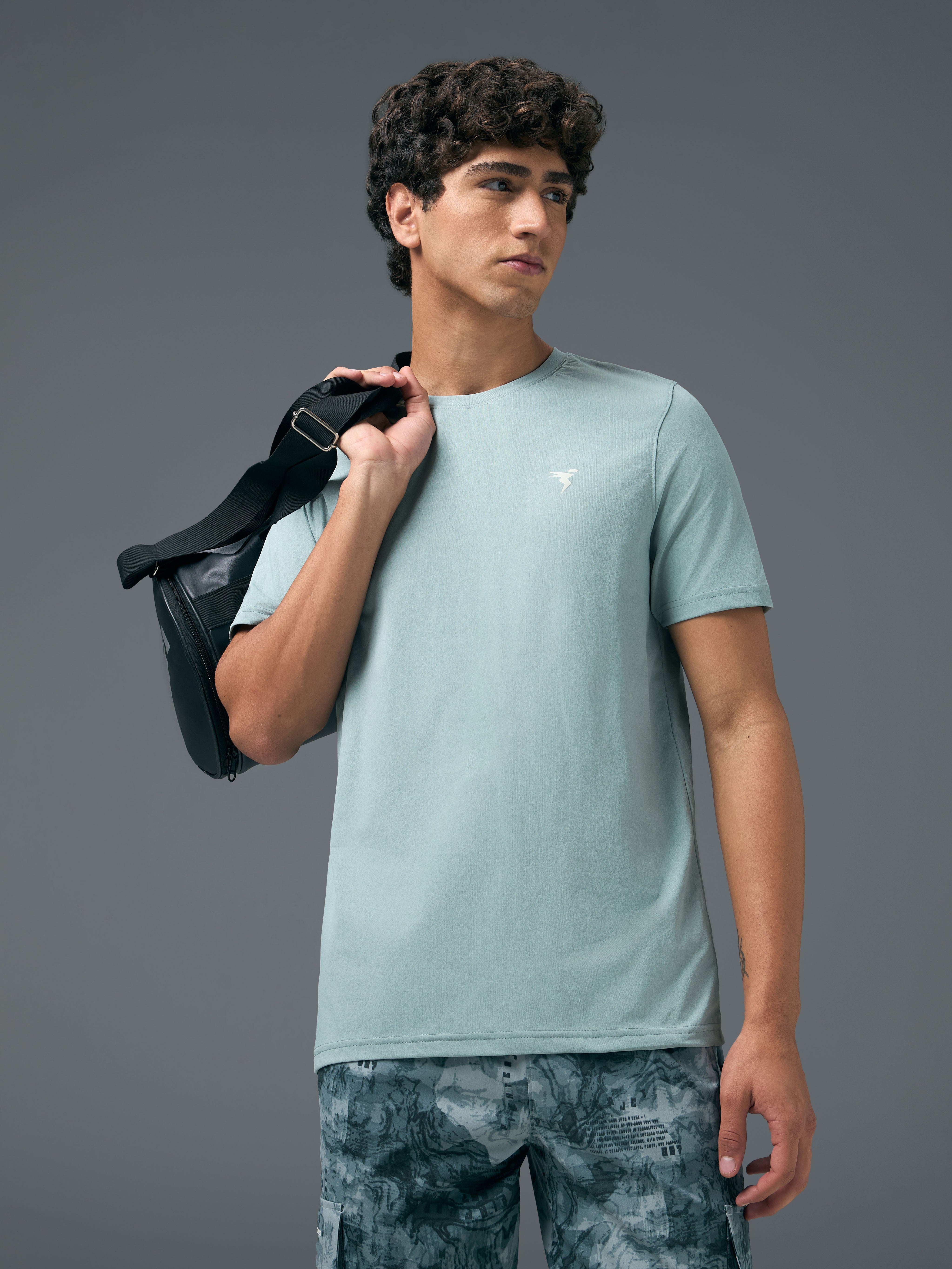 Men Solid Slim Fit Crew Neck T-shirt with COTFLEX