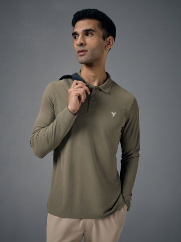 Men Solid Slim Fit Polo T-shirt with MATPIQ