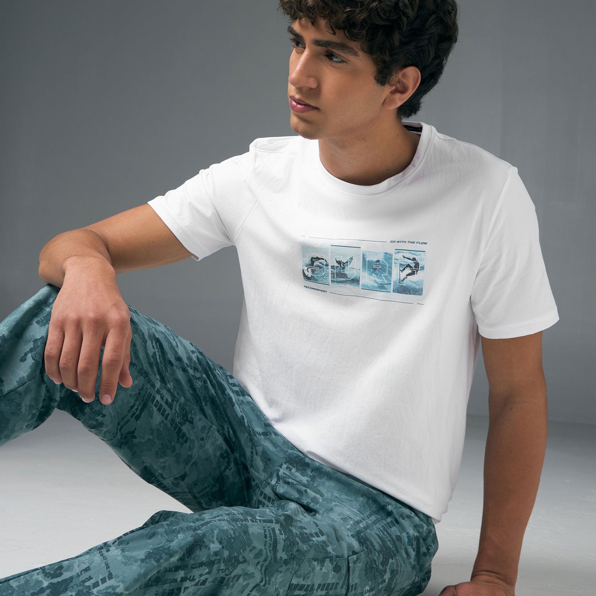 Men Printed Slim Fit Round Neck T-shirt with COTFLEX