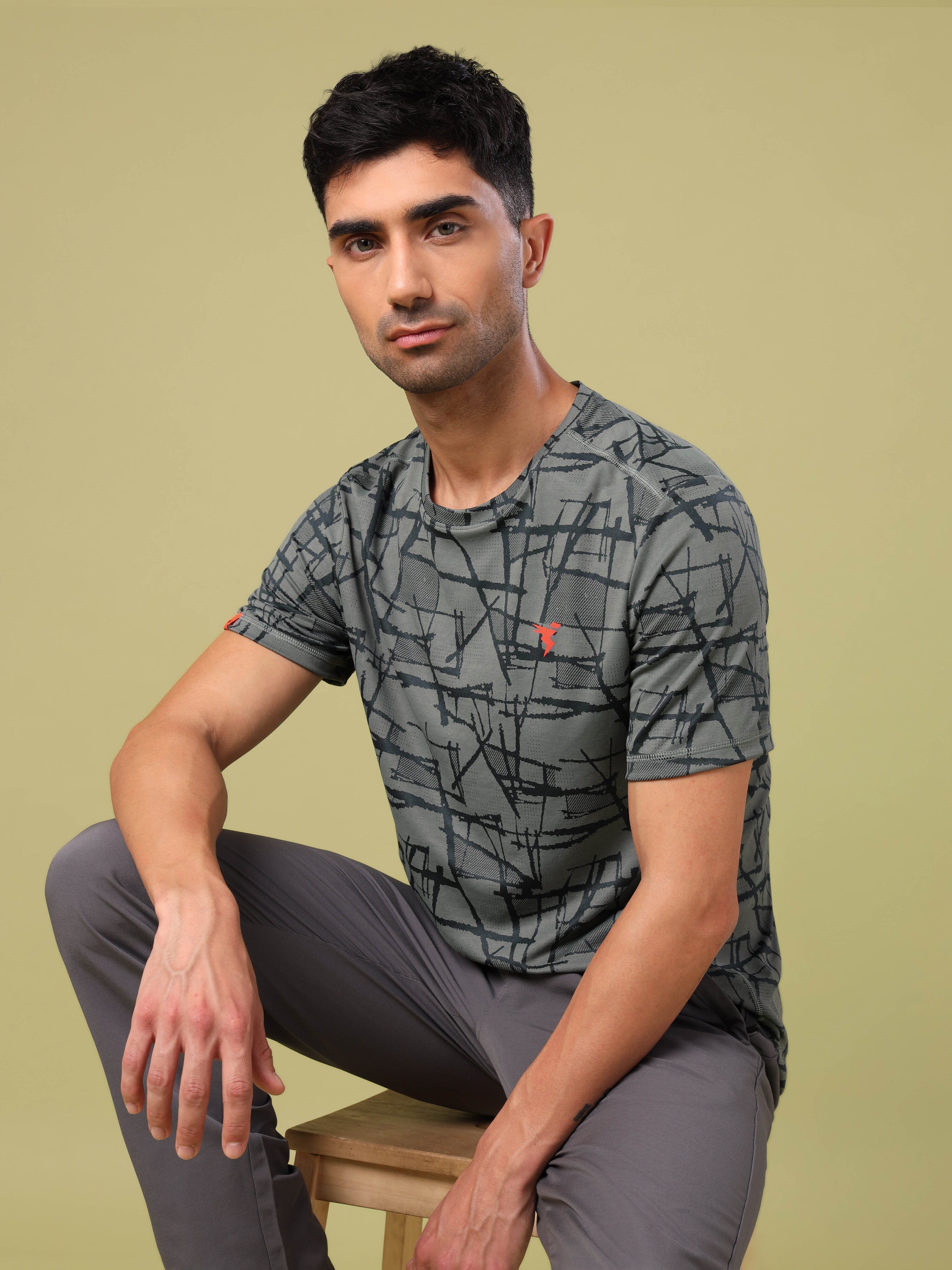 Men Jacquard Slim Fit Crew Neck T-shirt with DOUBLE COOL