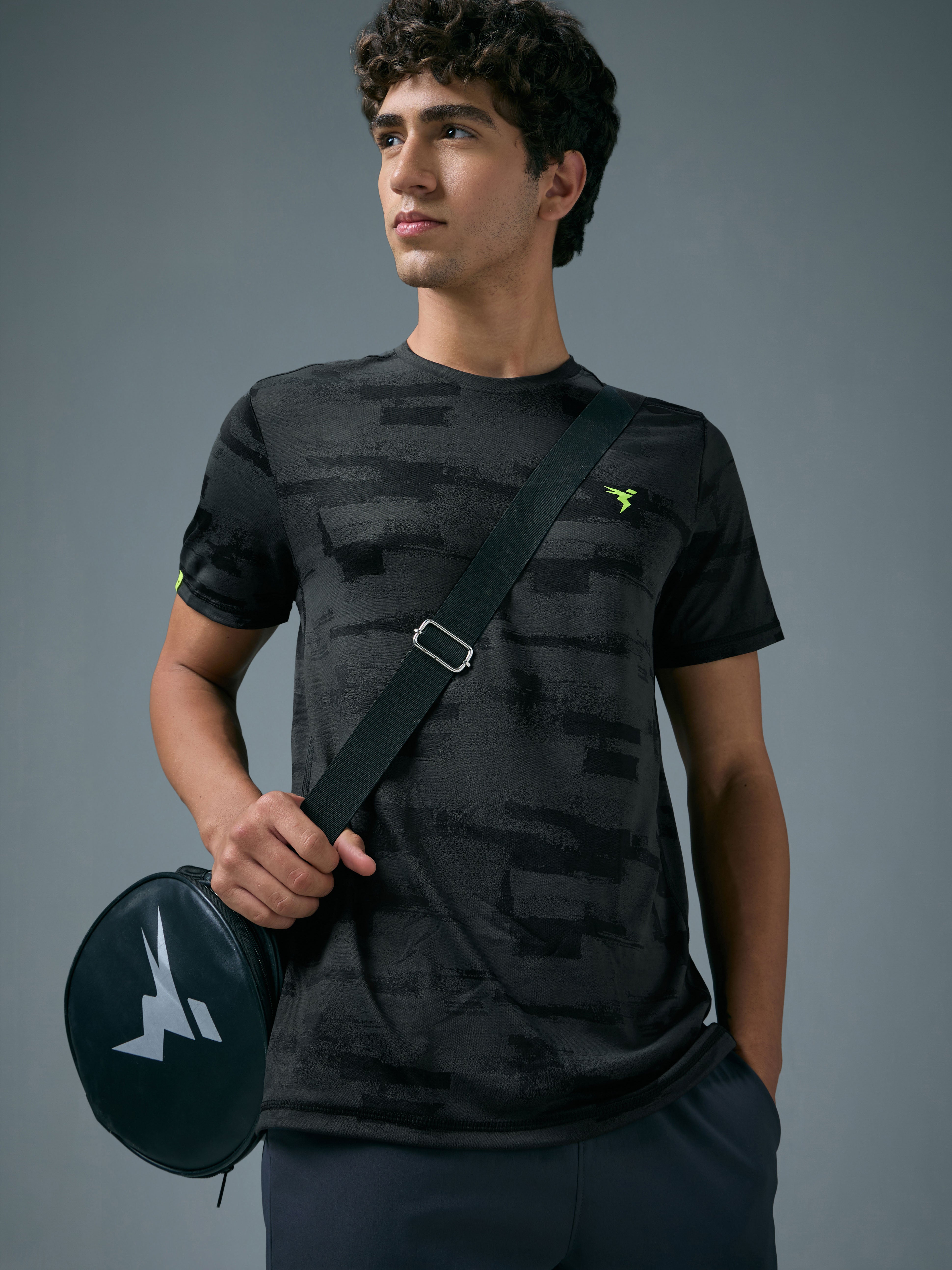 Men Jacquard Slim Fit Crew Neck T-shirt with DOUBLE COOL