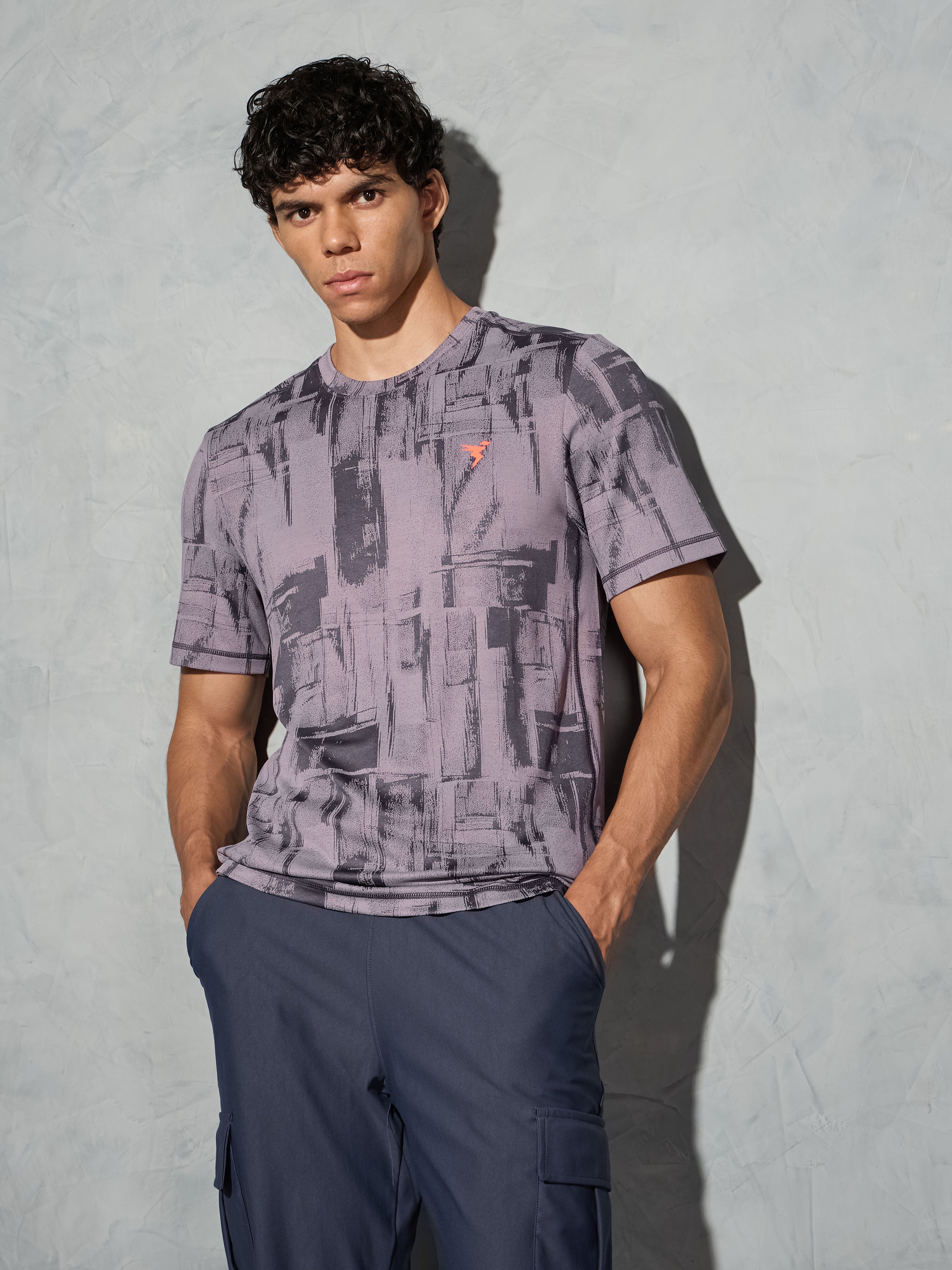 Men Slim Fit Crew Neck T-shirt with Double Cool