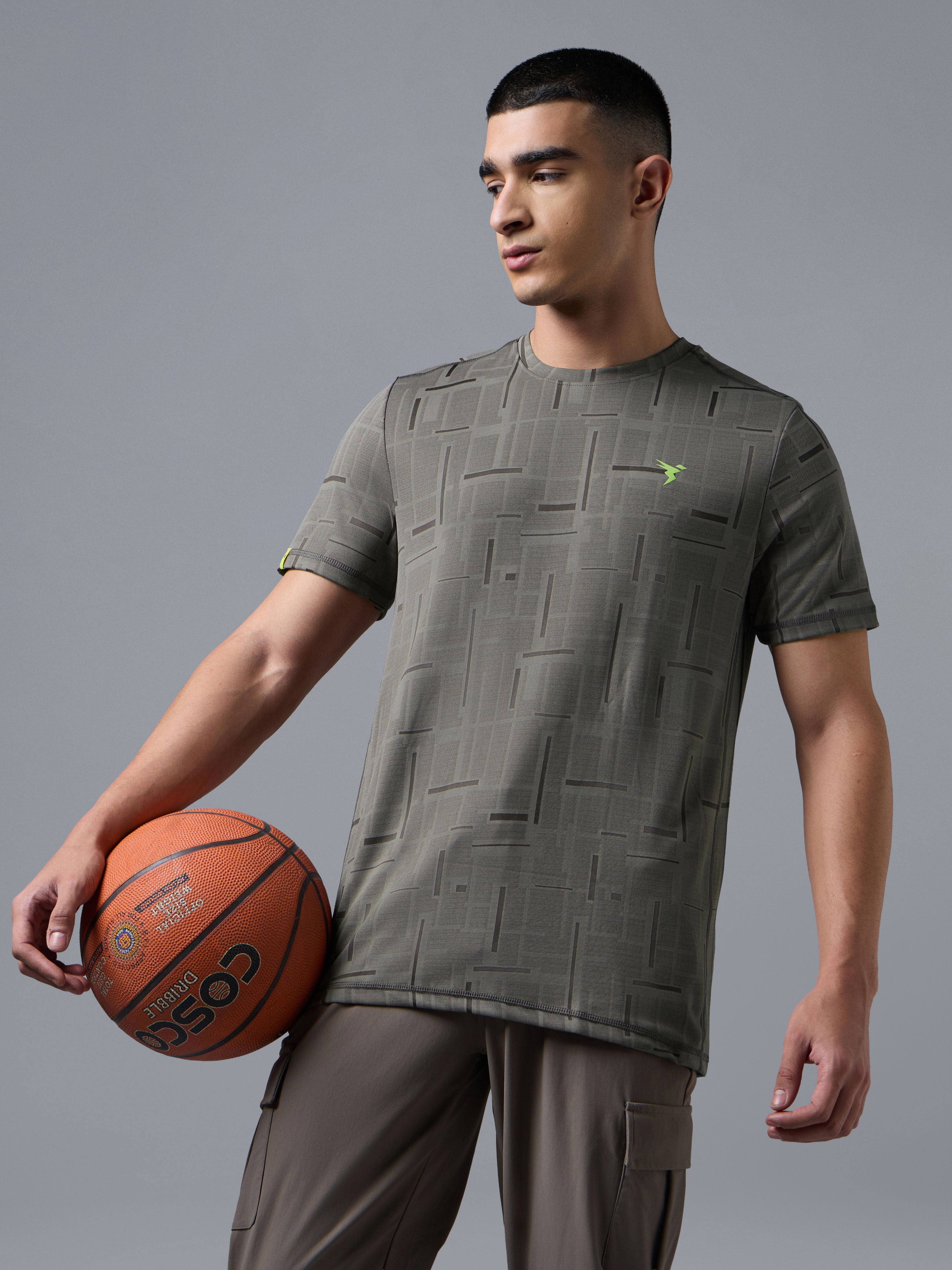 Men Jacquard Slim Fit Crew Neck T-shirt with DOUBLE COOL