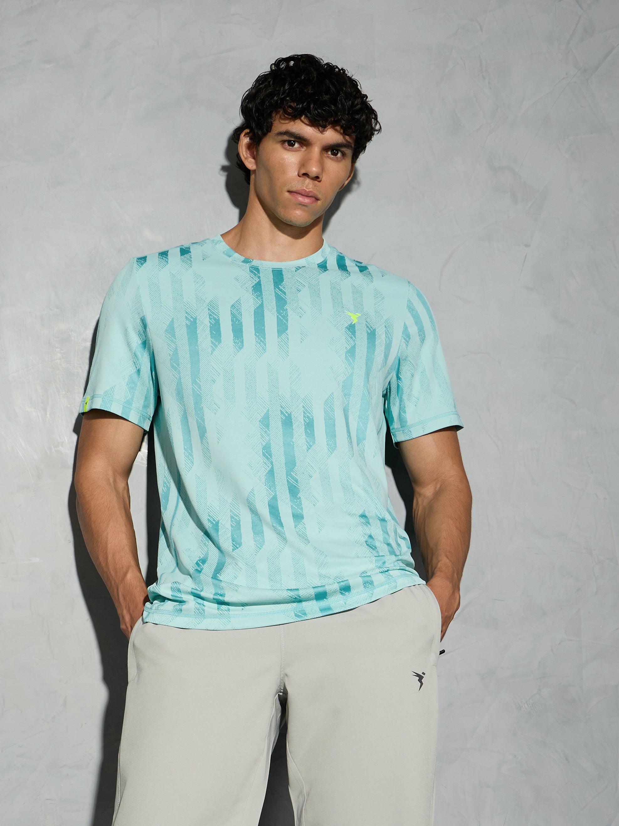 Men Jacquard Slim Fit Crew Neck T-shirt with DOUBLE COOL