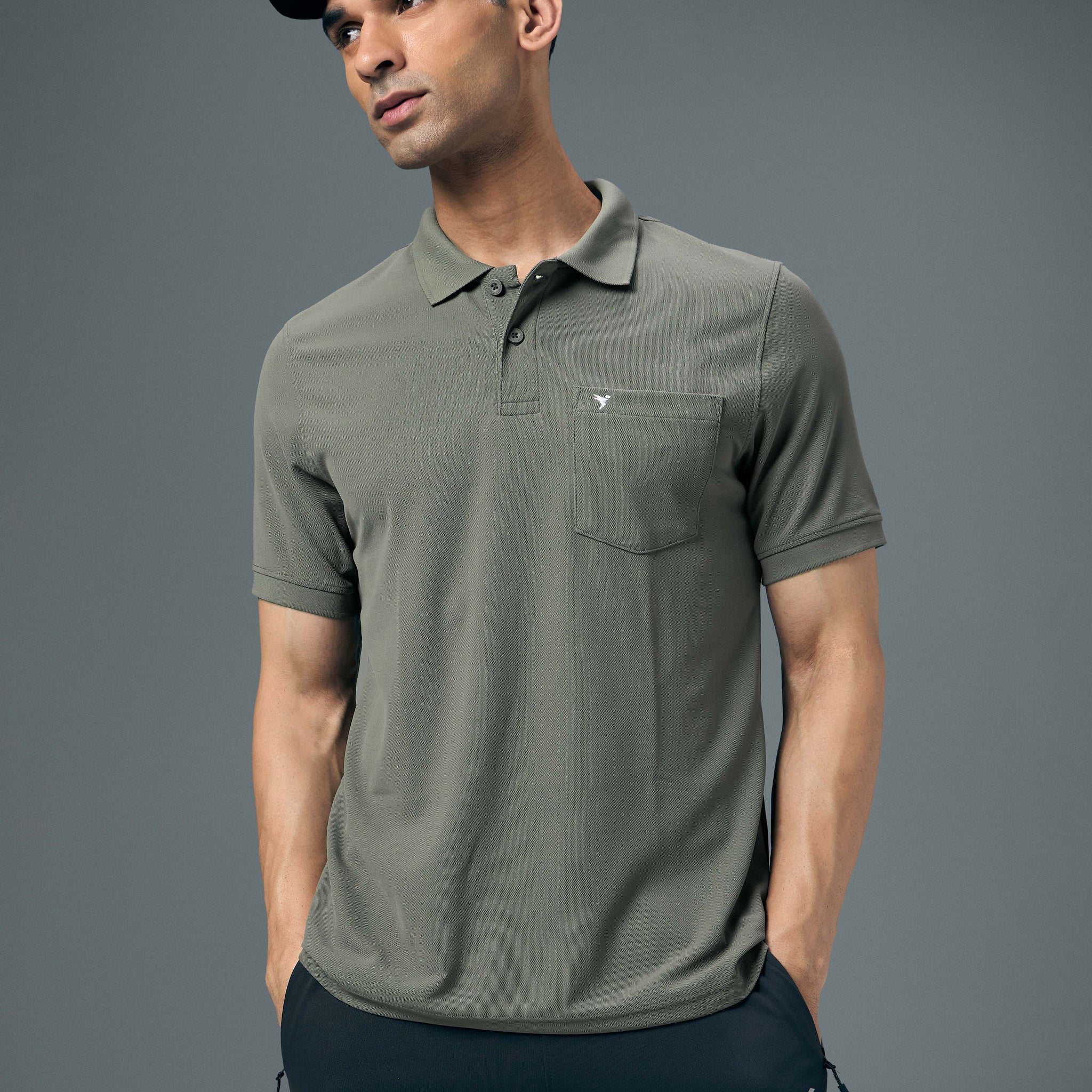 Men Solid Slim Fit Polo T-shirt with MATPIQ