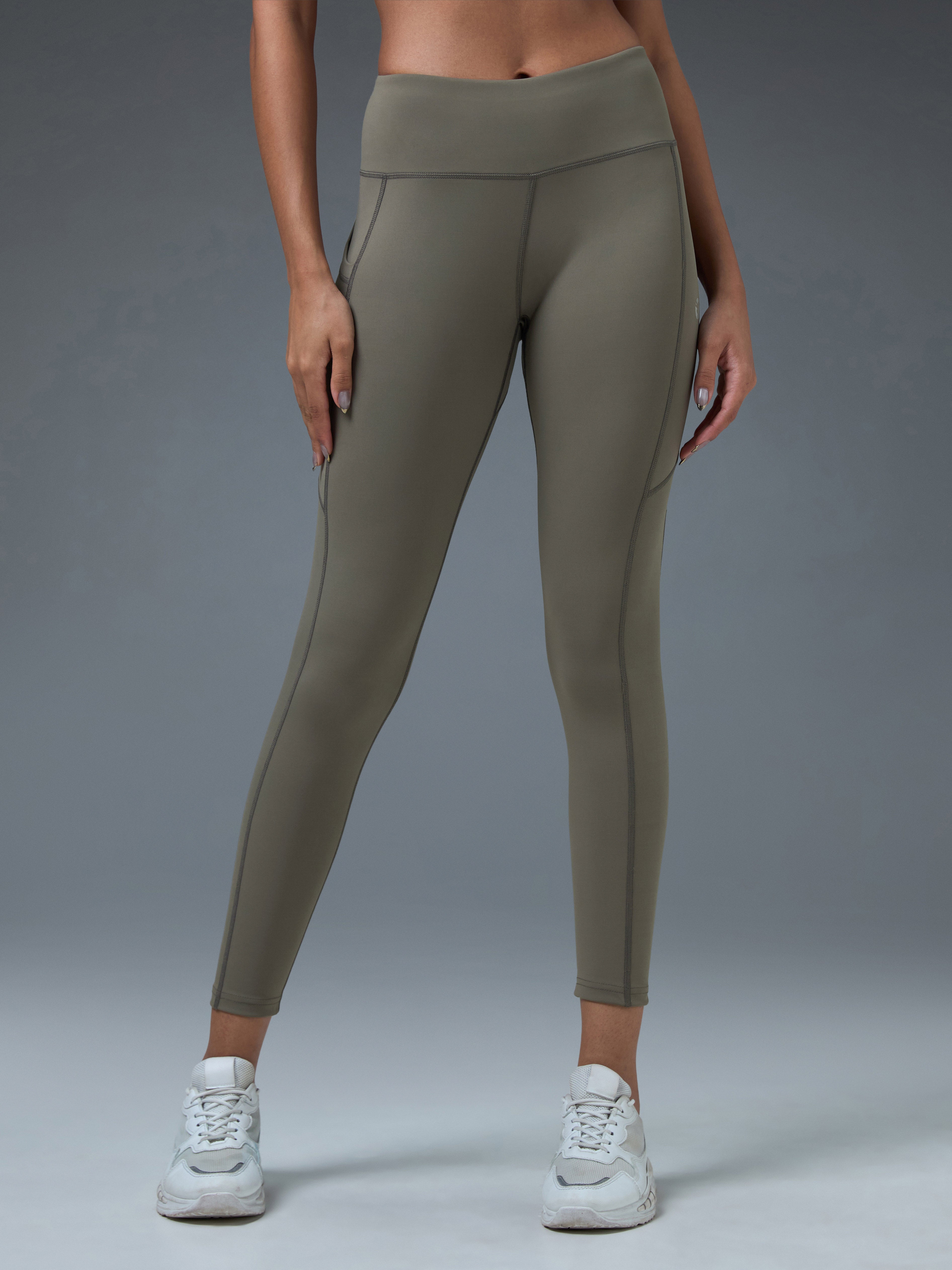 Women Solid Slim Fit Tights with ELASTO LITE