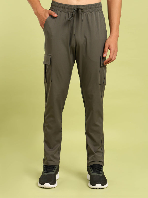 Men Solid Relax Fit Sports Cargo Trackpants with TS FLEXI