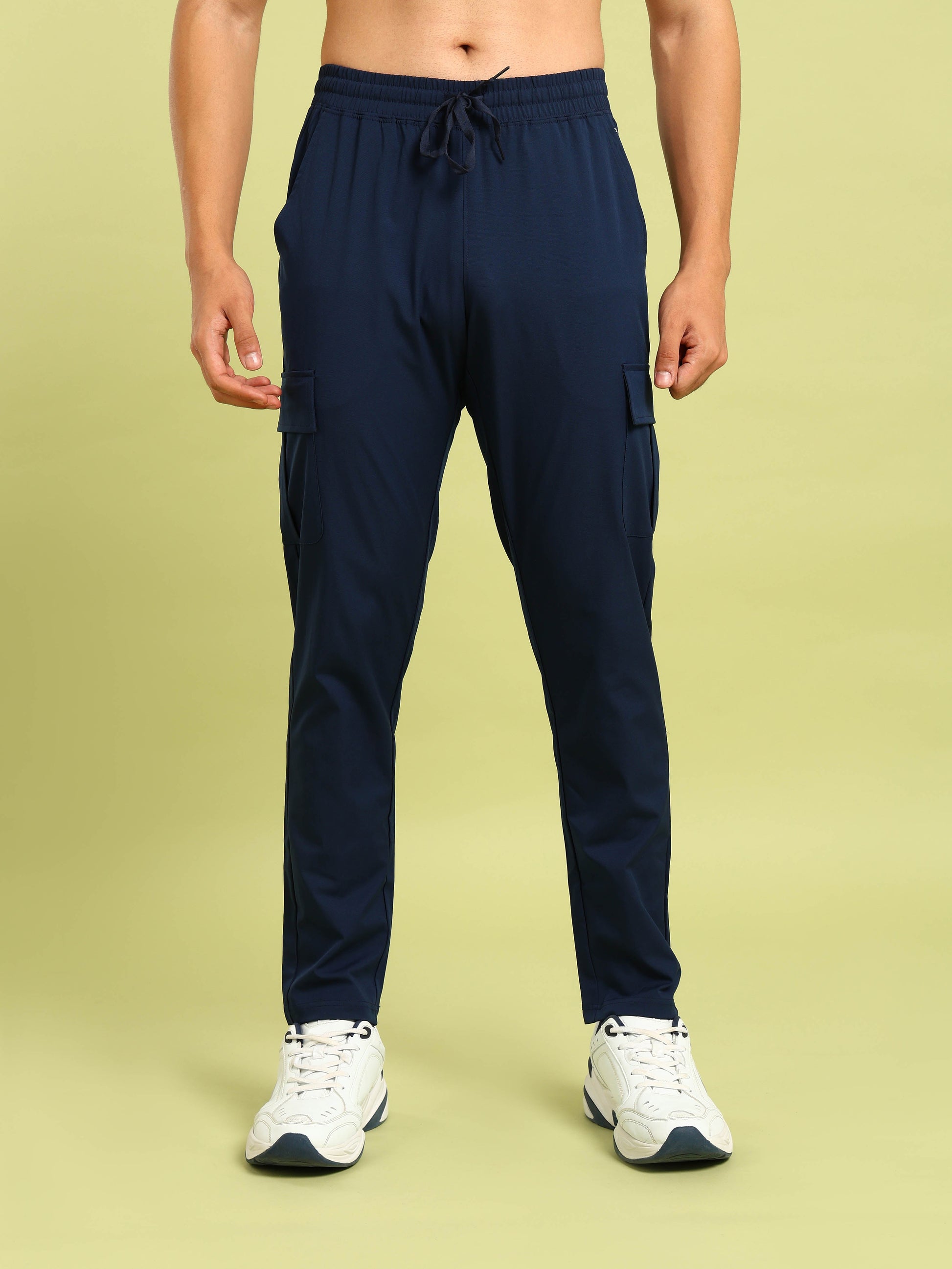 Men Solid Relax Fit Sports Cargo Trackpants with TS FLEXI