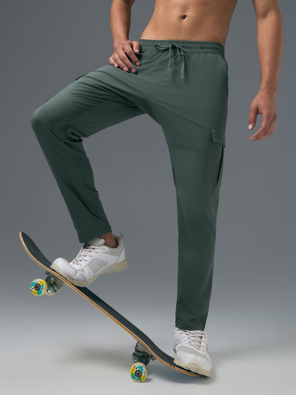 Men Solid Relax Fit Sports Cargo Trackpants with TS FLEXI