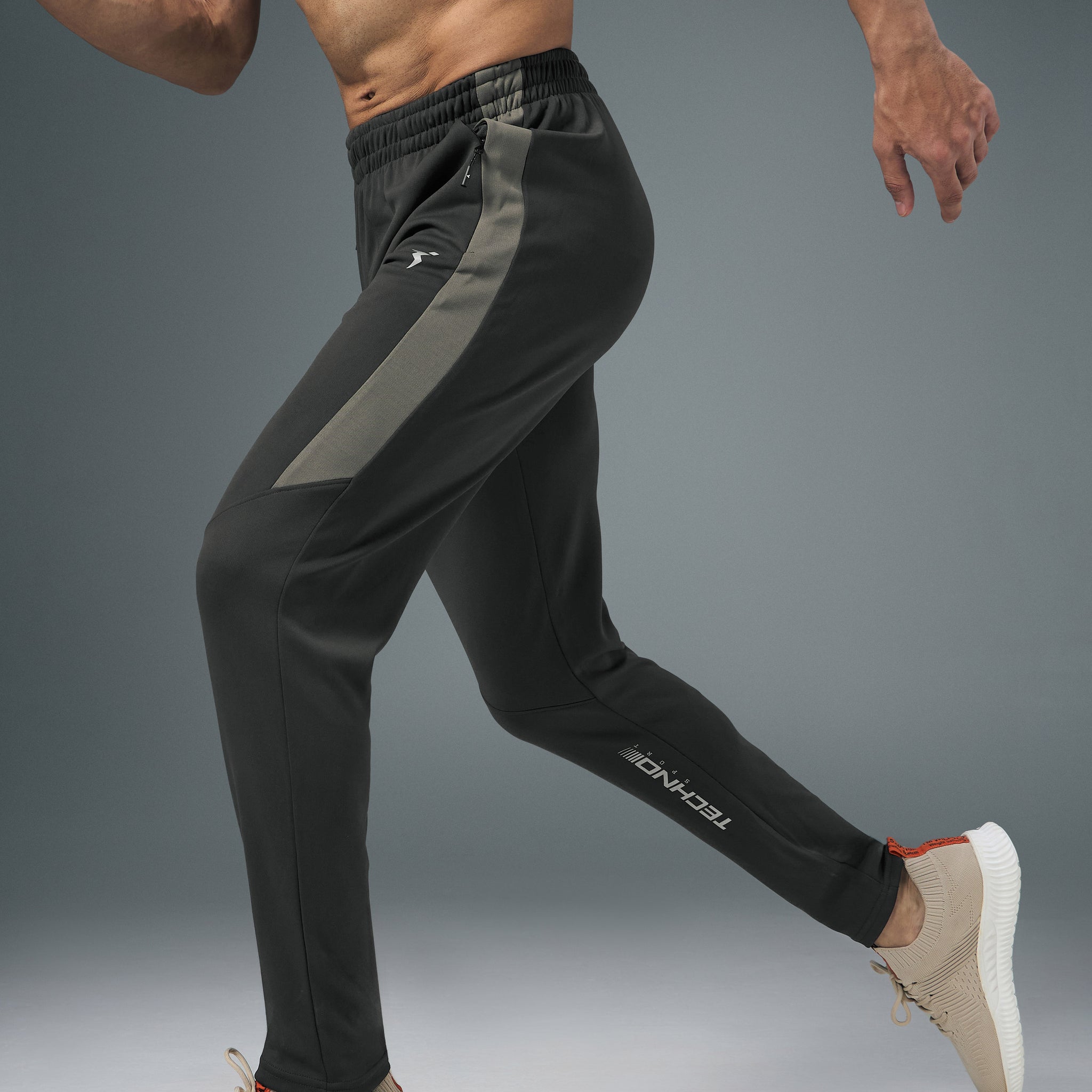 Men Solid Slim Fit Trackpants with TECHNO DRY