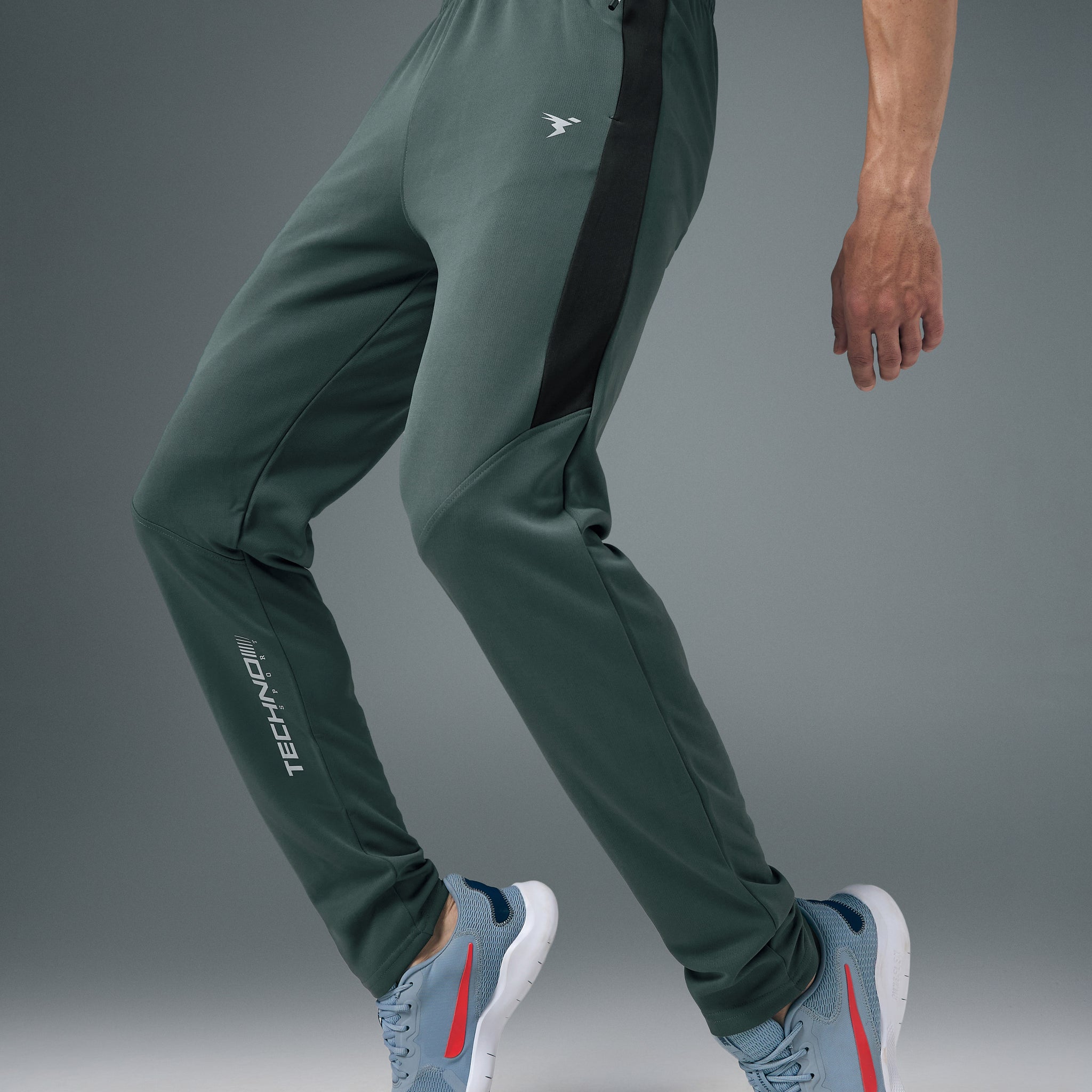 Men Solid Slim Fit Trackpants with TECHNO DRY