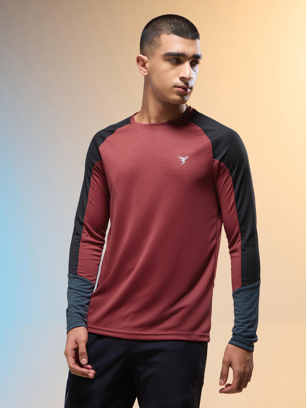 Men Colorblock Slim Fit Crew Neck T-shirt with TECHNO COOL+