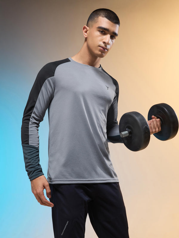 Men Colorblock Slim Fit Crew Neck T-shirt with TECHNO COOL+