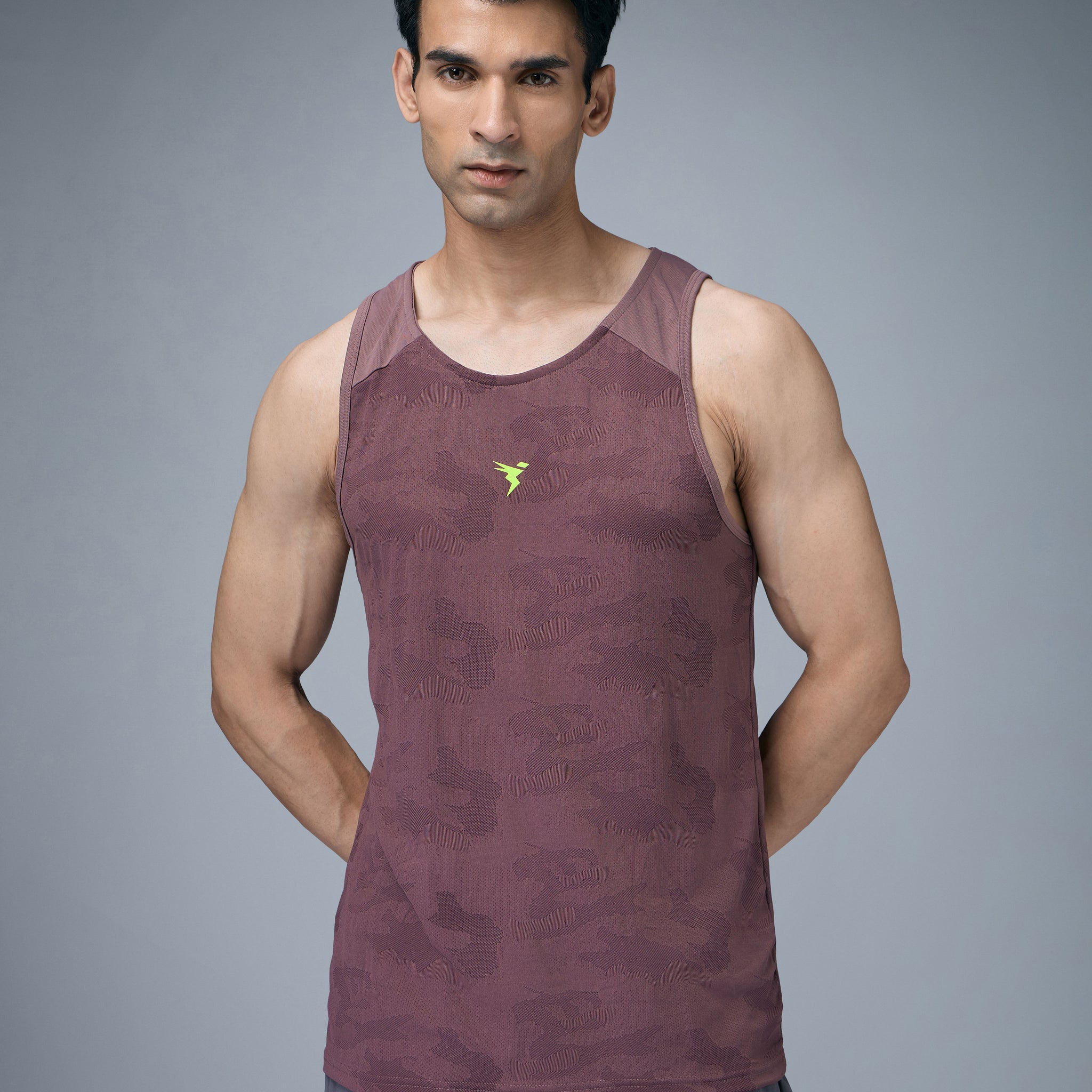 Men Colorblock Slim Fit Crew Neck Innerwear Vest with VENTMESH