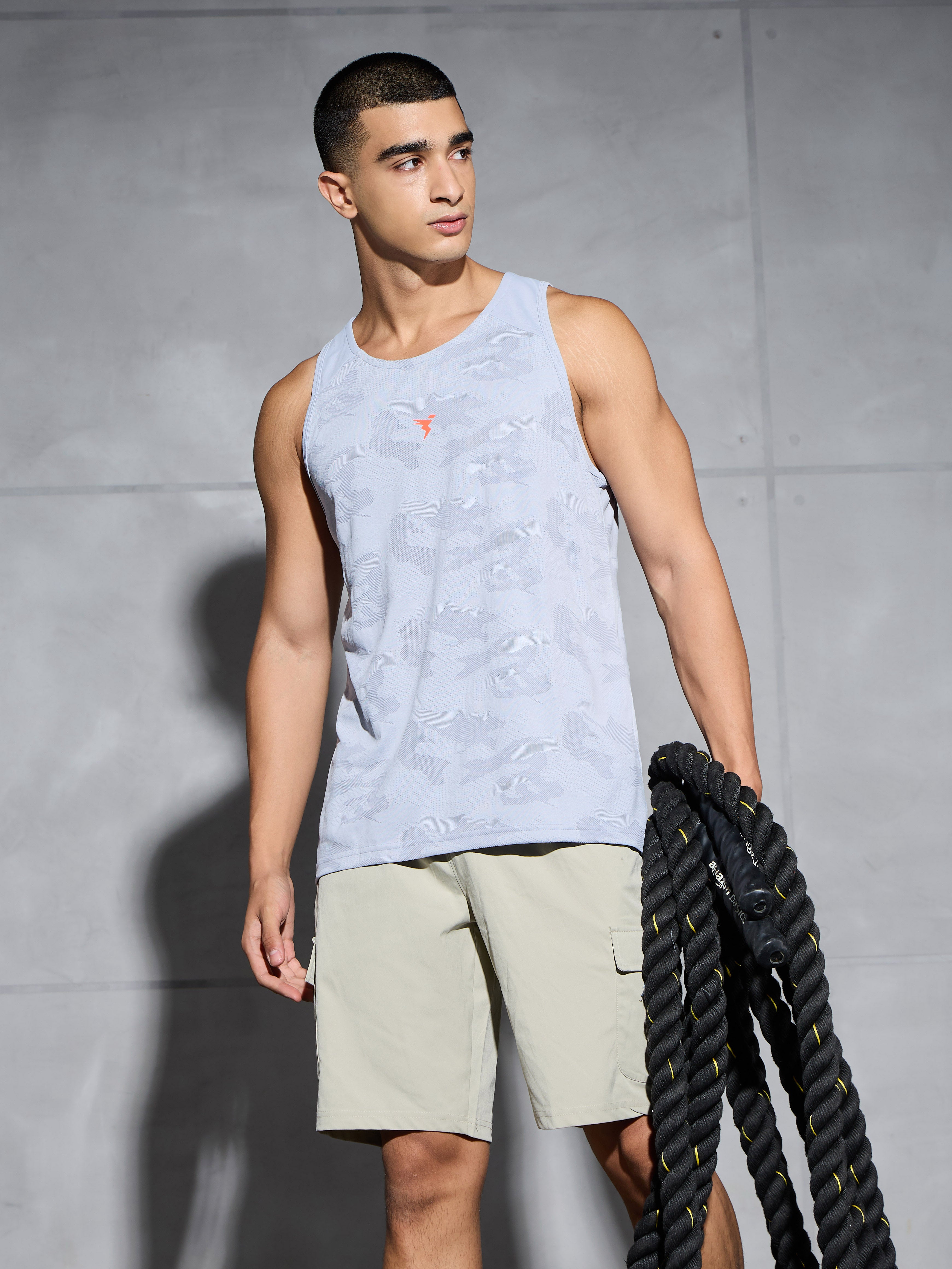 Men Colorblock Slim Fit Crew Neck Innerwear Vest with VENTMESH