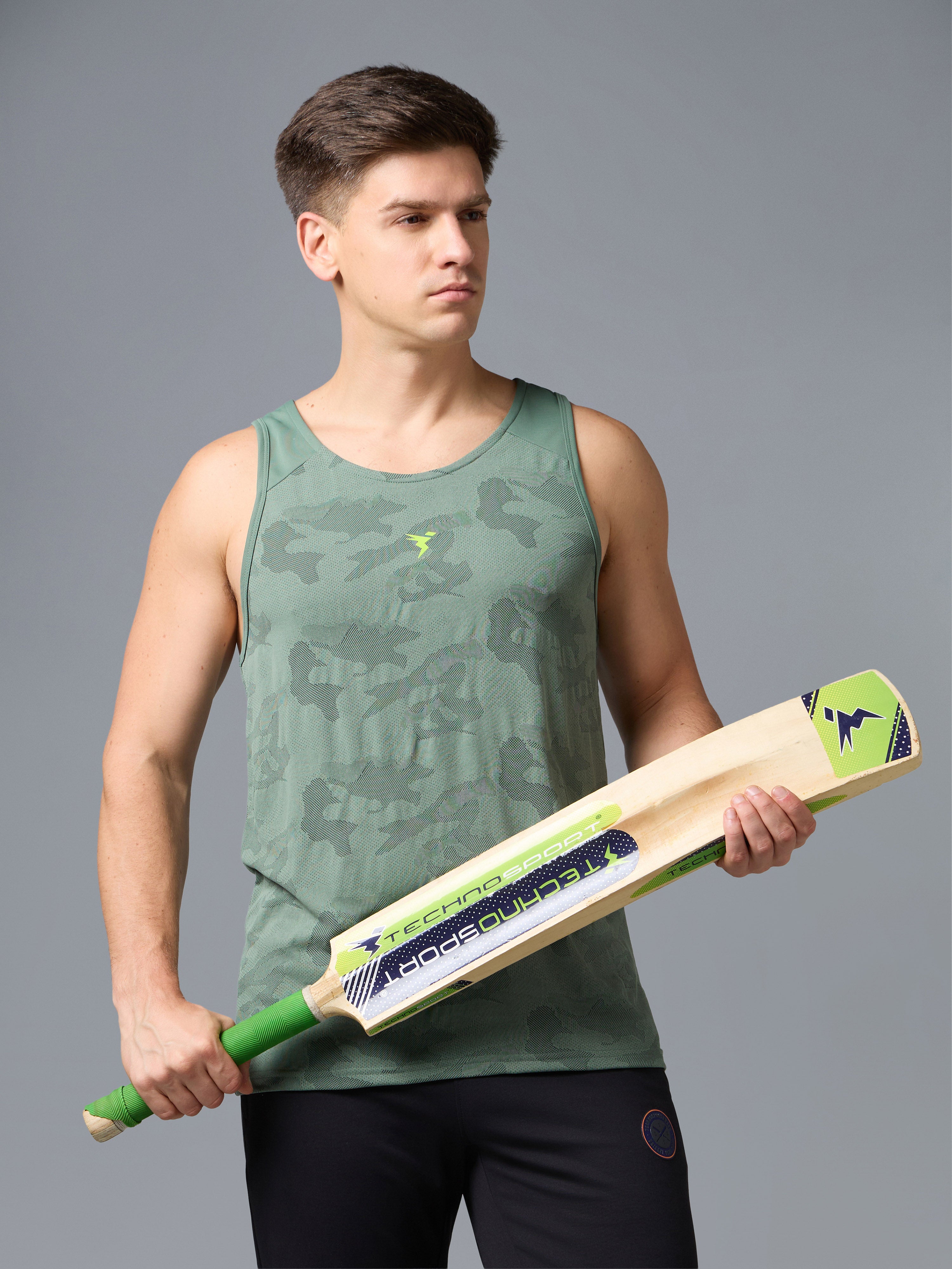 Men Colorblock Slim Fit Crew Neck Innerwear Vest with VENTMESH