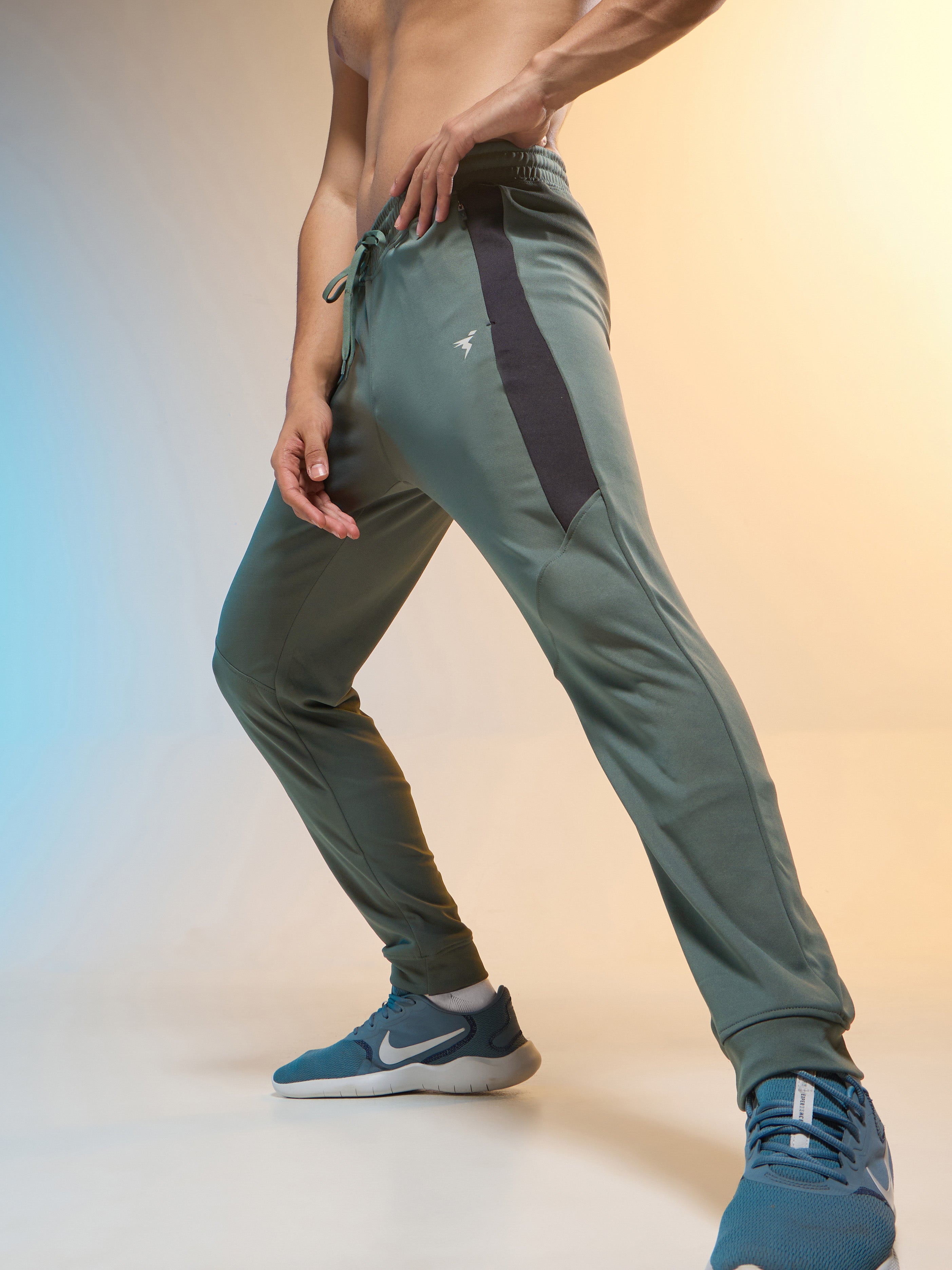 Men Melange Slim Fit Trackpants with TECHNO DRY