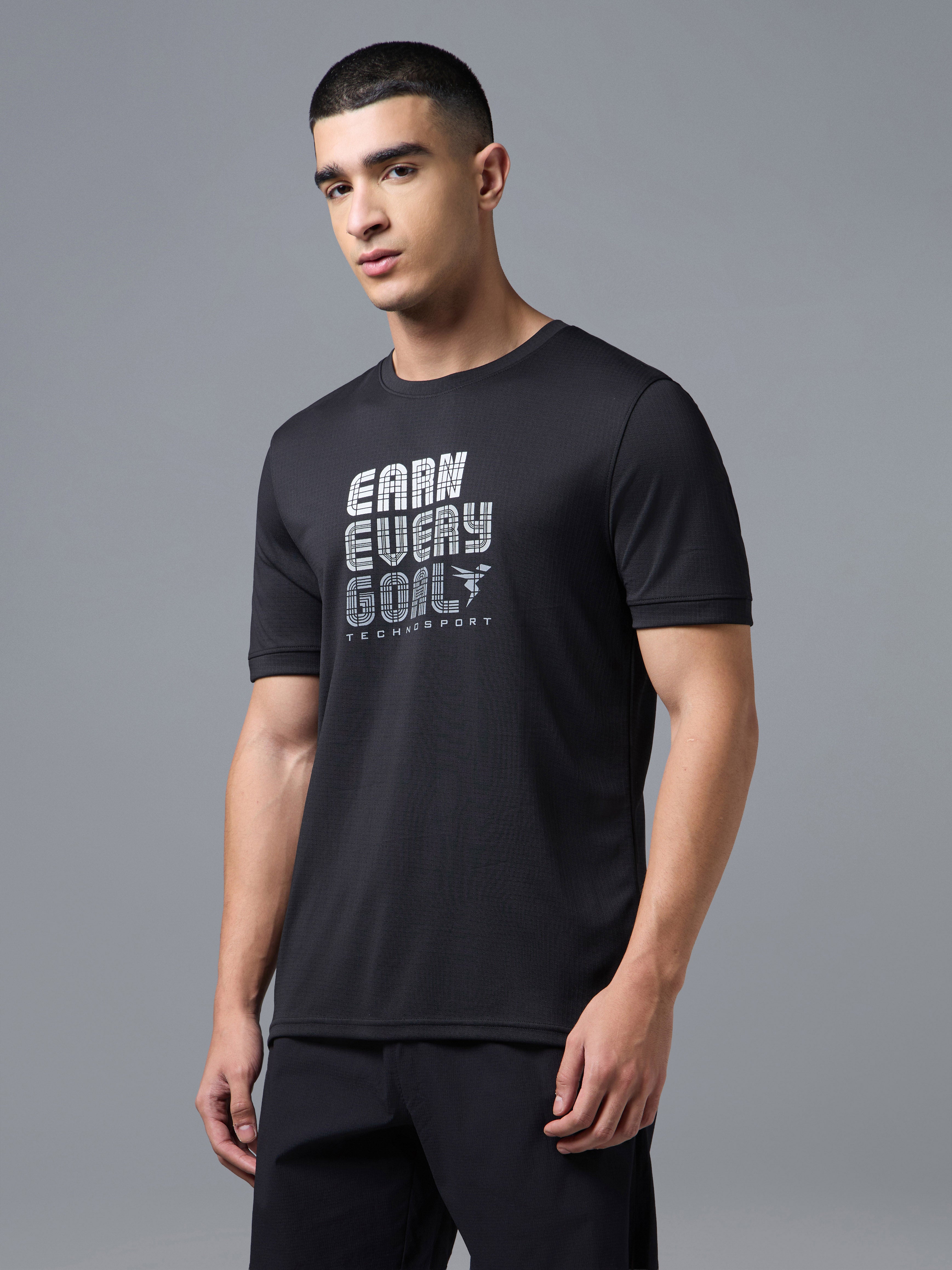Men Printed Regular Fit Crew Neck T-shirt with TECHNO COOL+