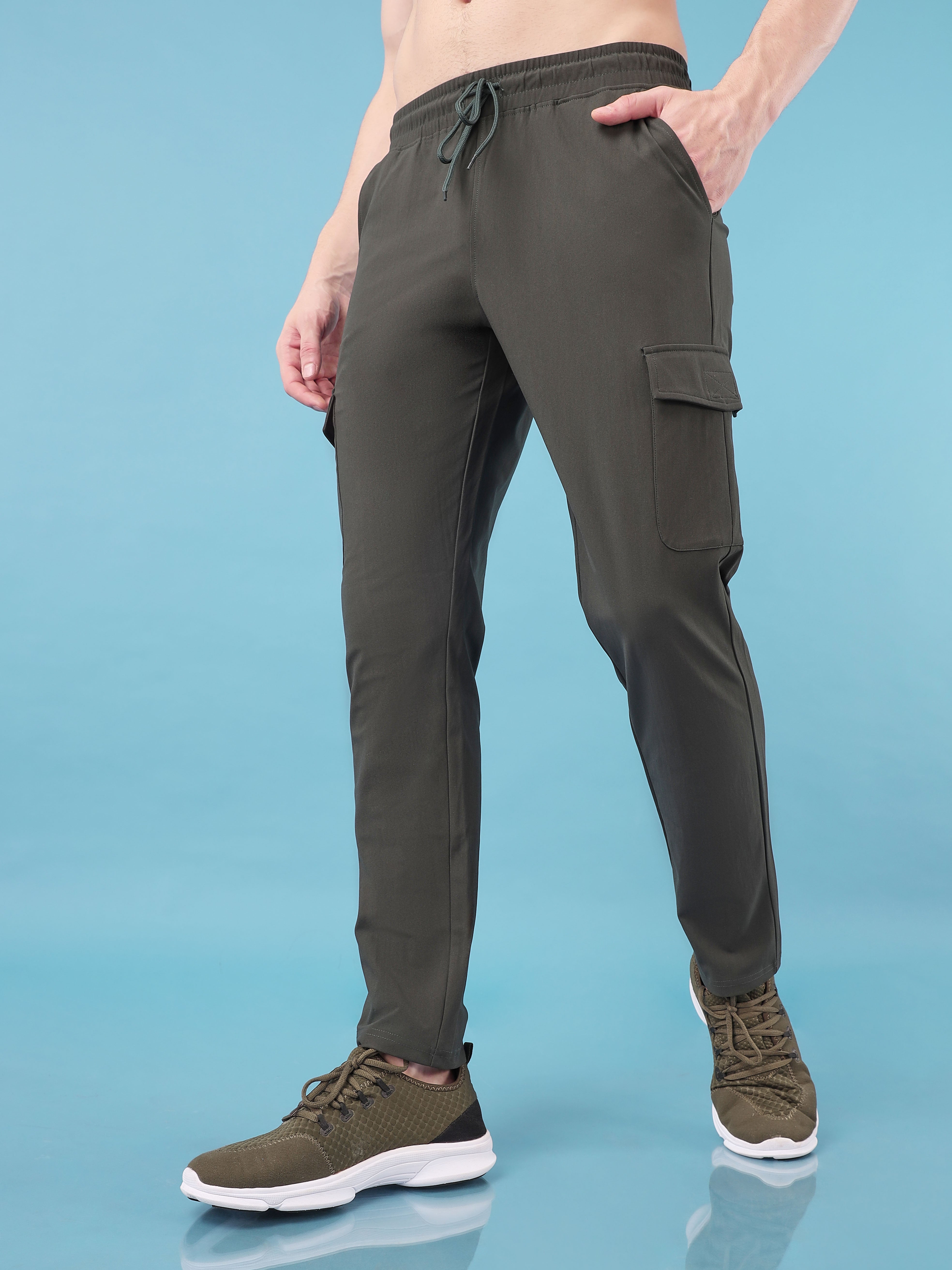 Men Solid Relax Fit Cargo Trackpants with DURACOOL+