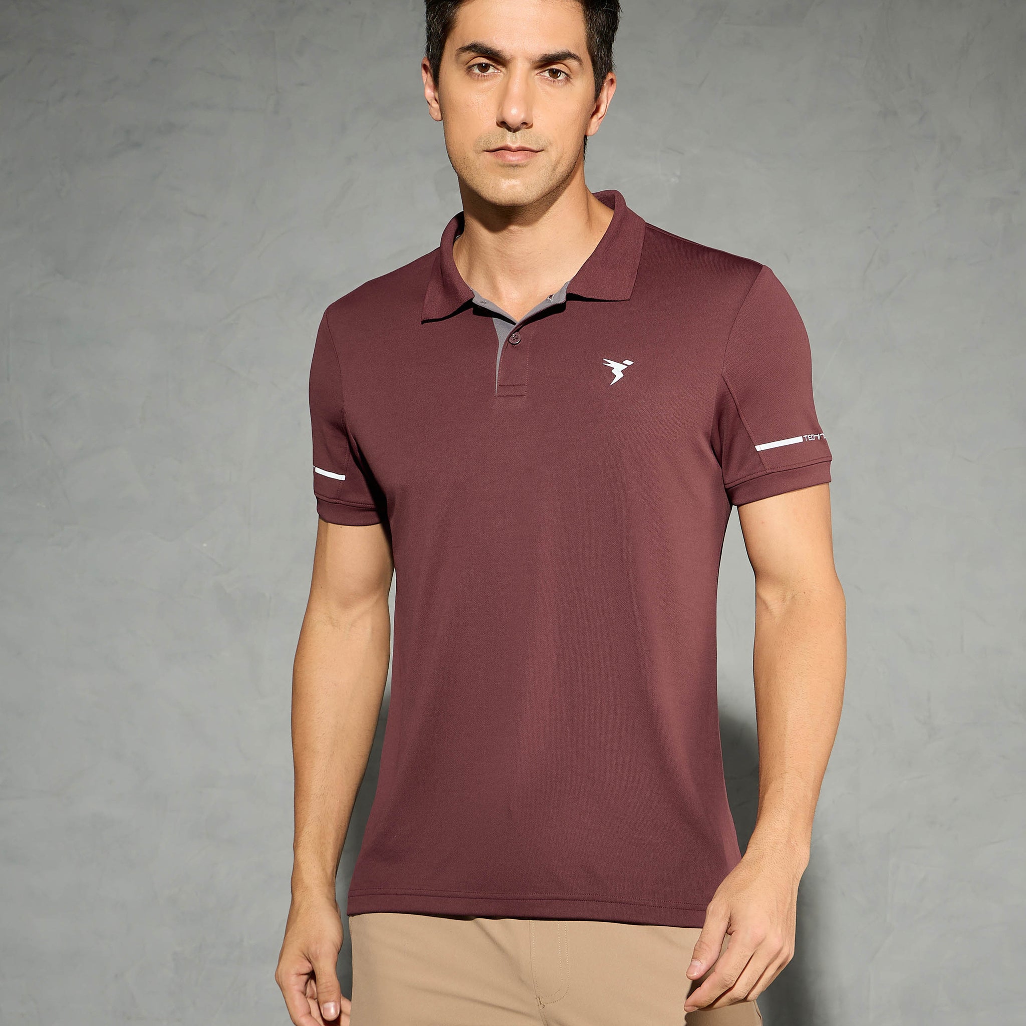 Men Solid Slim Fit Polo T-shirt with TECHNO COOL+