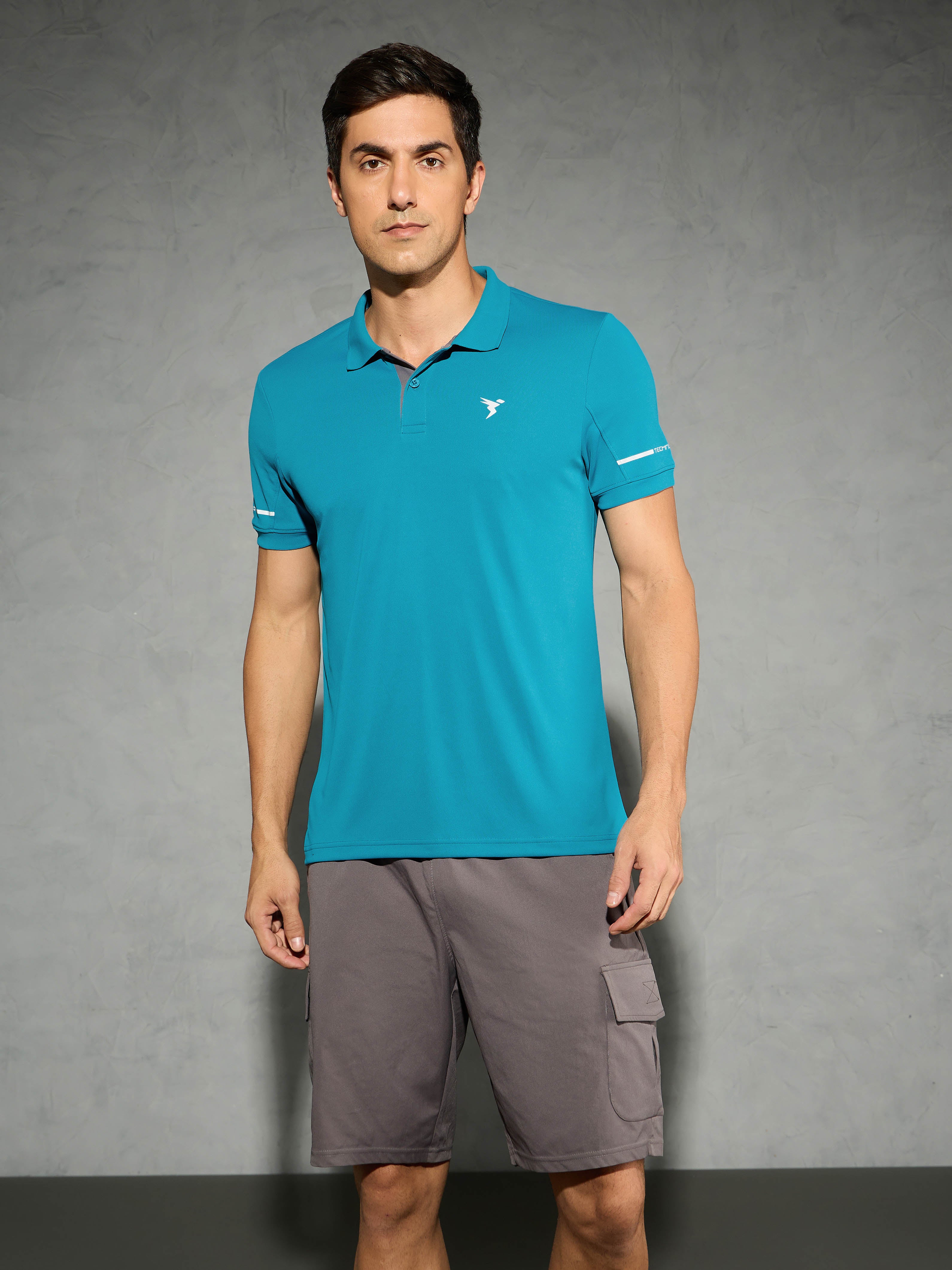 Men Slim Fit Polo T-shirt with Techno Cool+