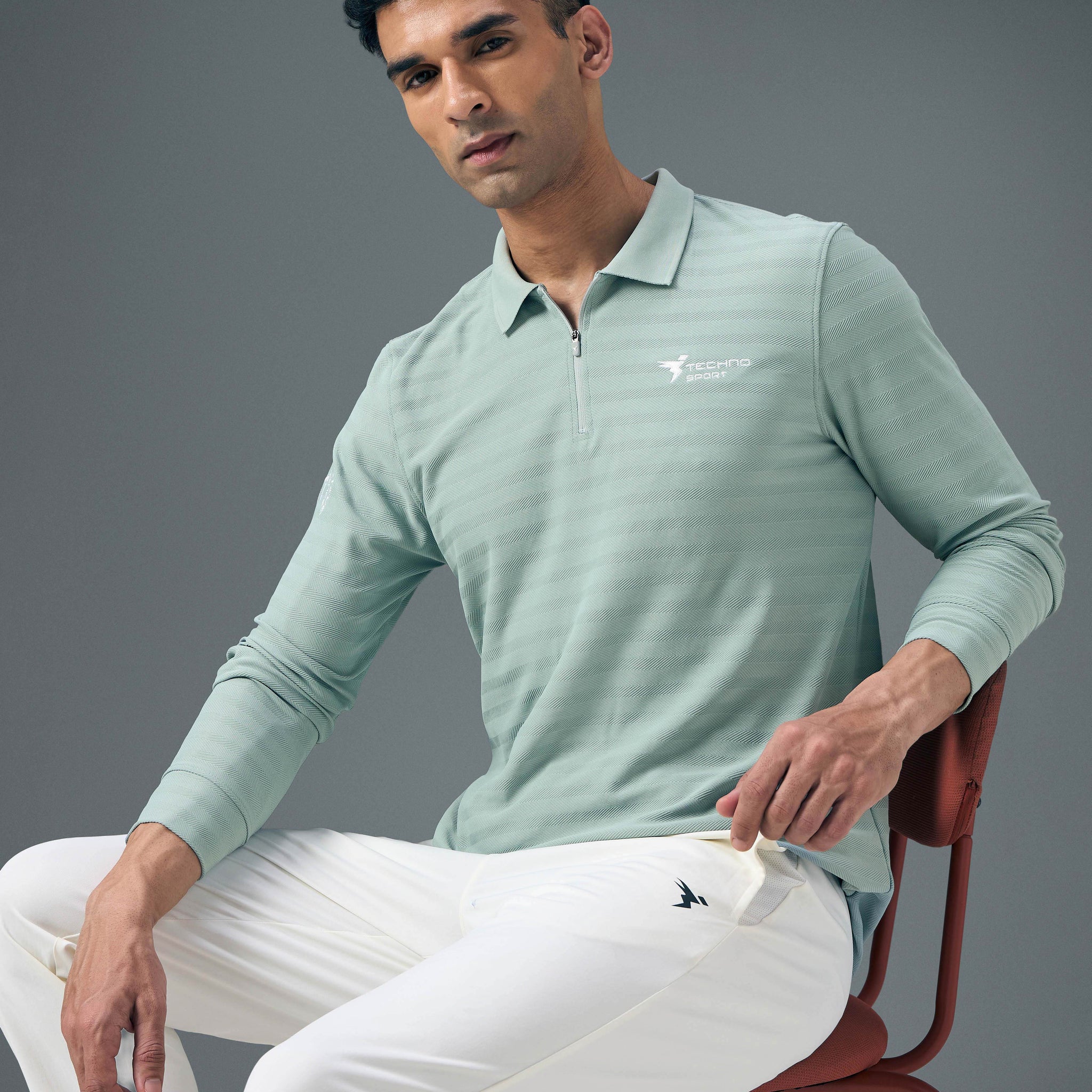 Men Solid Slim Fit Polo Sports T-shirt with MATPIQ