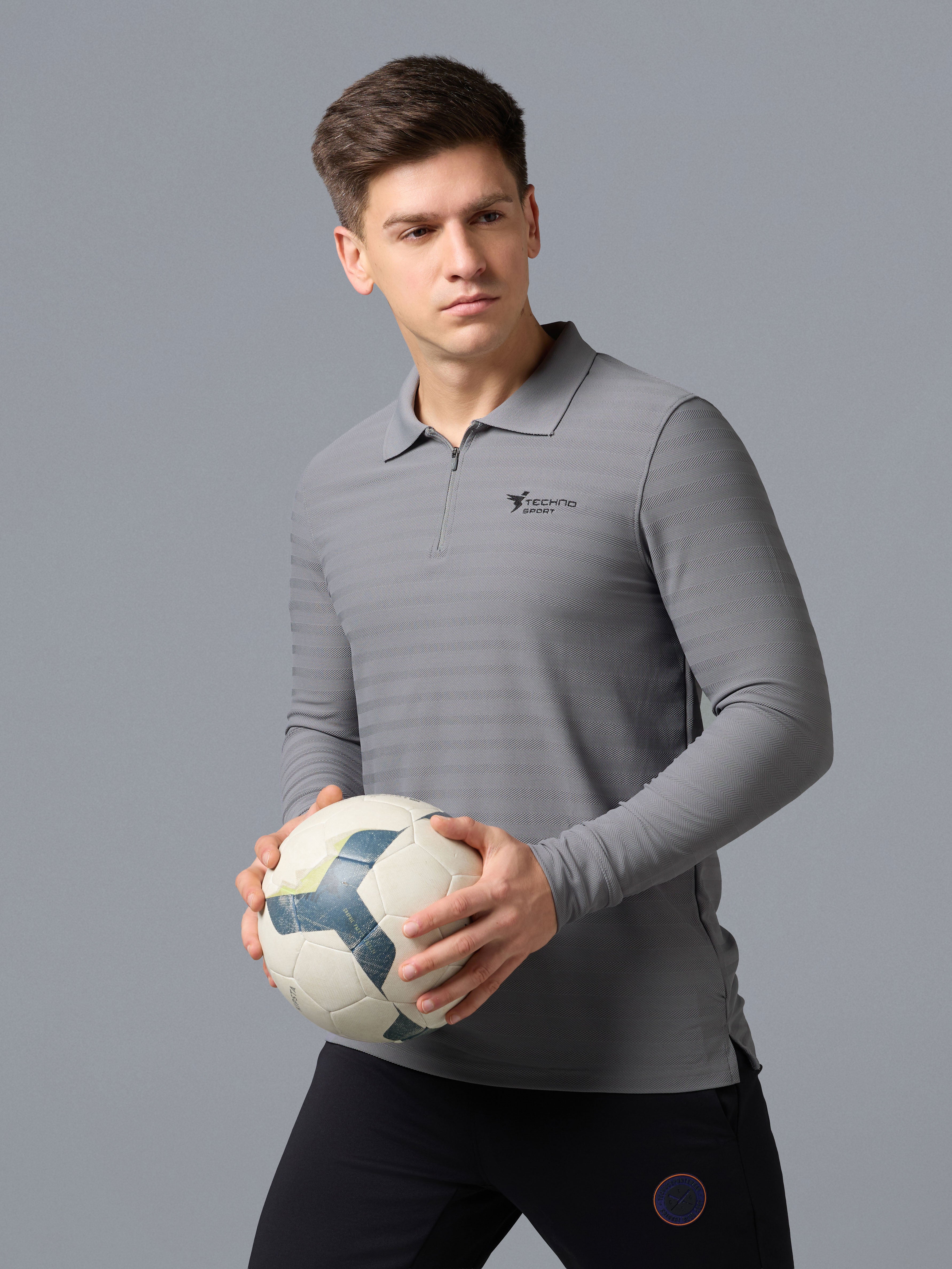 Men Solid Slim Fit Polo Sports T-shirt with MATPIQ