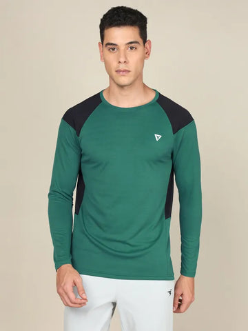 Men Colorblock Slim Fit Crew Neck T-shirt with TECHNO COOL+